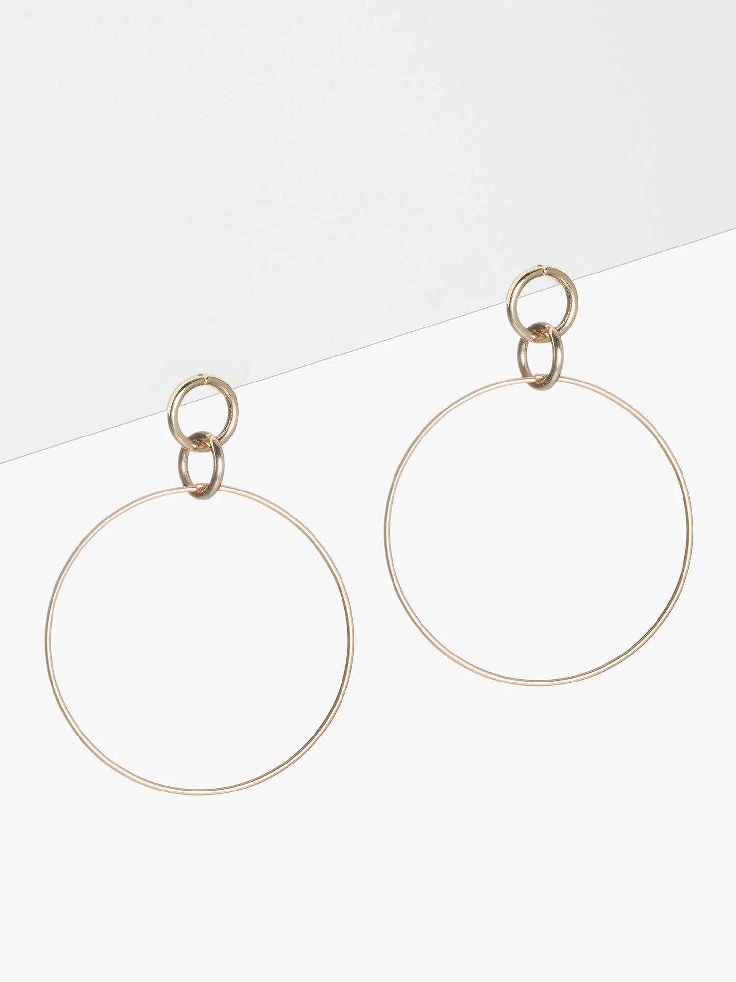 Twist Drop Circle Earrings - Image 3