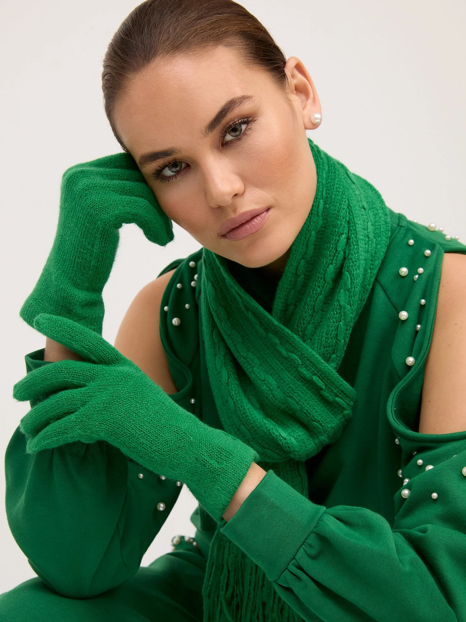 2-Piece Cable-Knit Scarf & Gloves Set - Image 10