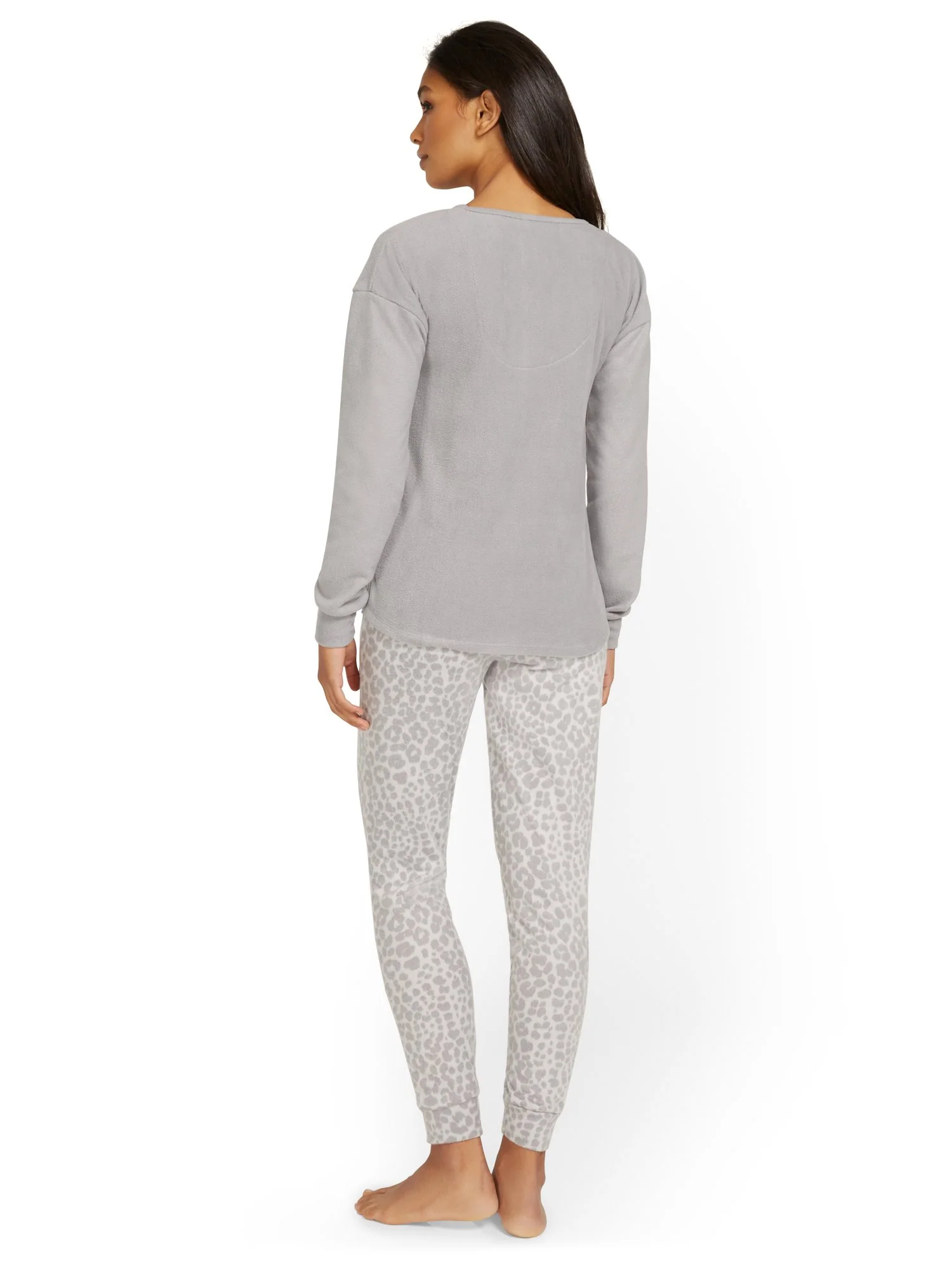 2-Piece Leopard-Print Pajama Set - Image 3