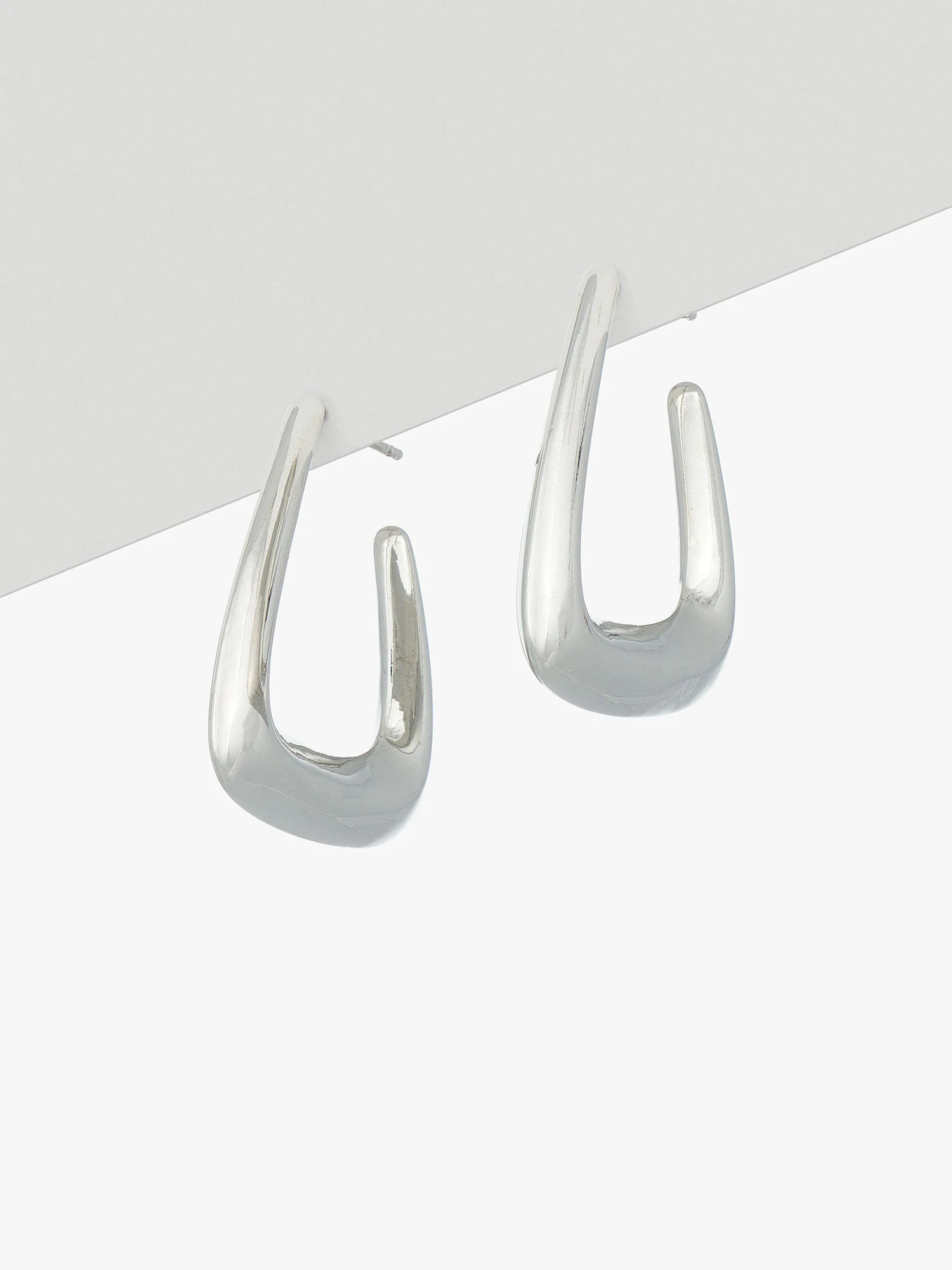 14K White Gold Triangle Drop Earrings - Image 2