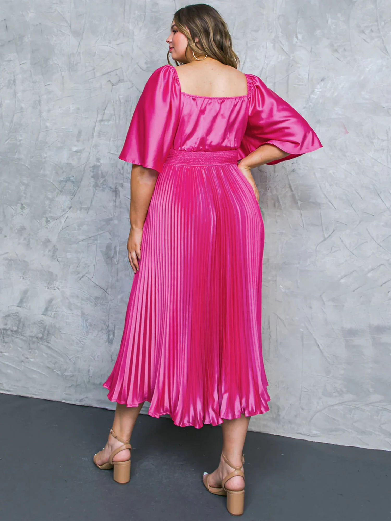 Plus Short Bell Sleeve Pleated Maxi Dress - Image 5
