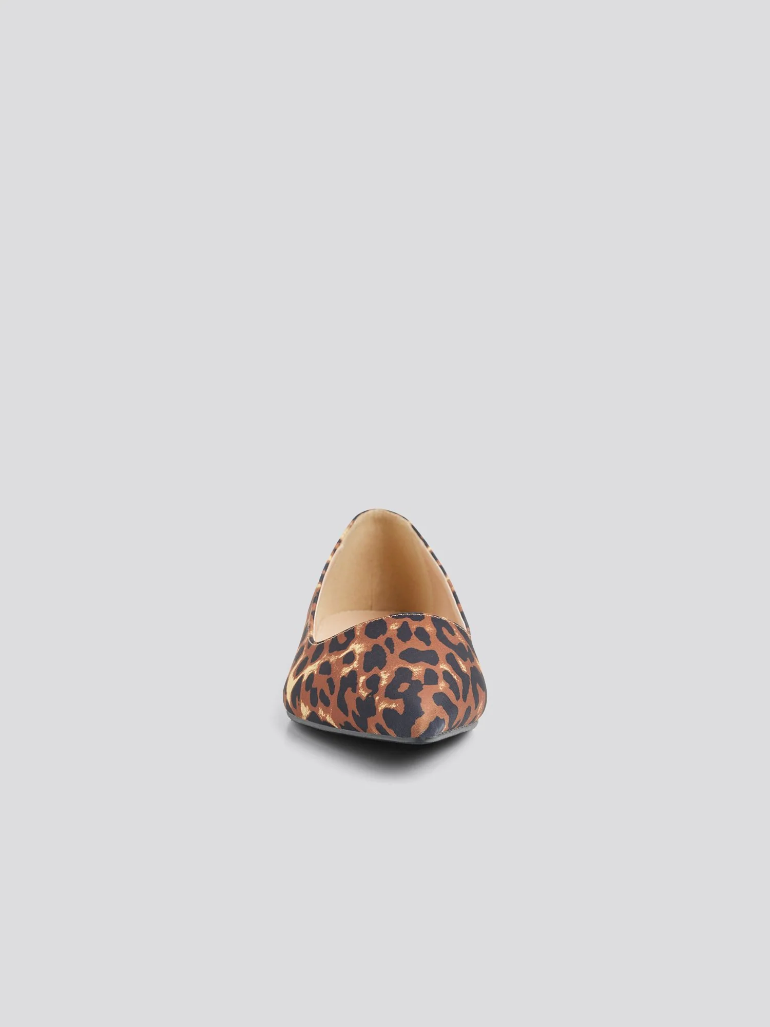 Pointed Toe Leopard Print Shoe - Image 6