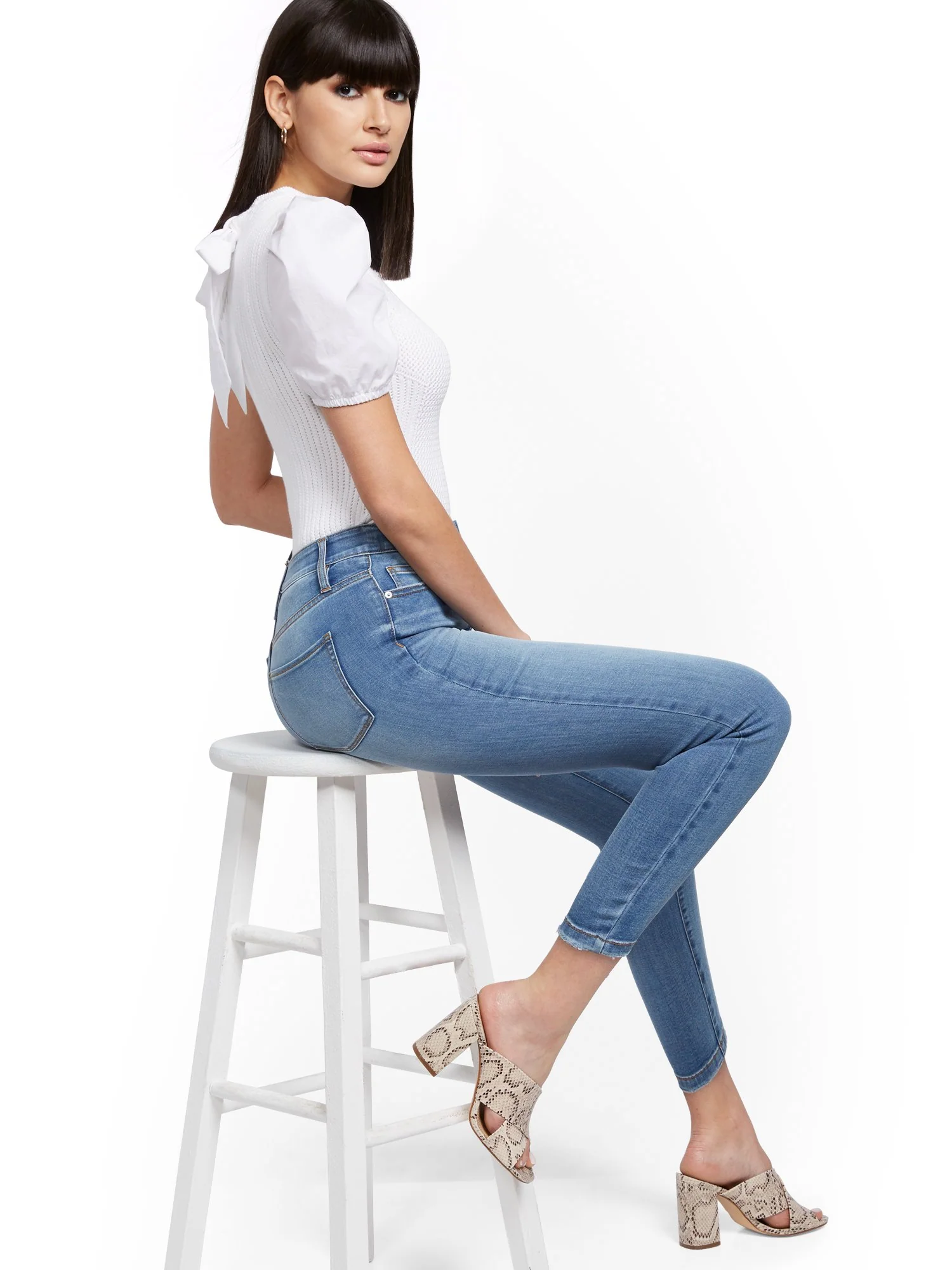 Abby Super High-Waisted No Gap Super-Skinny Ankle Jeans - Light Blue - Image 2