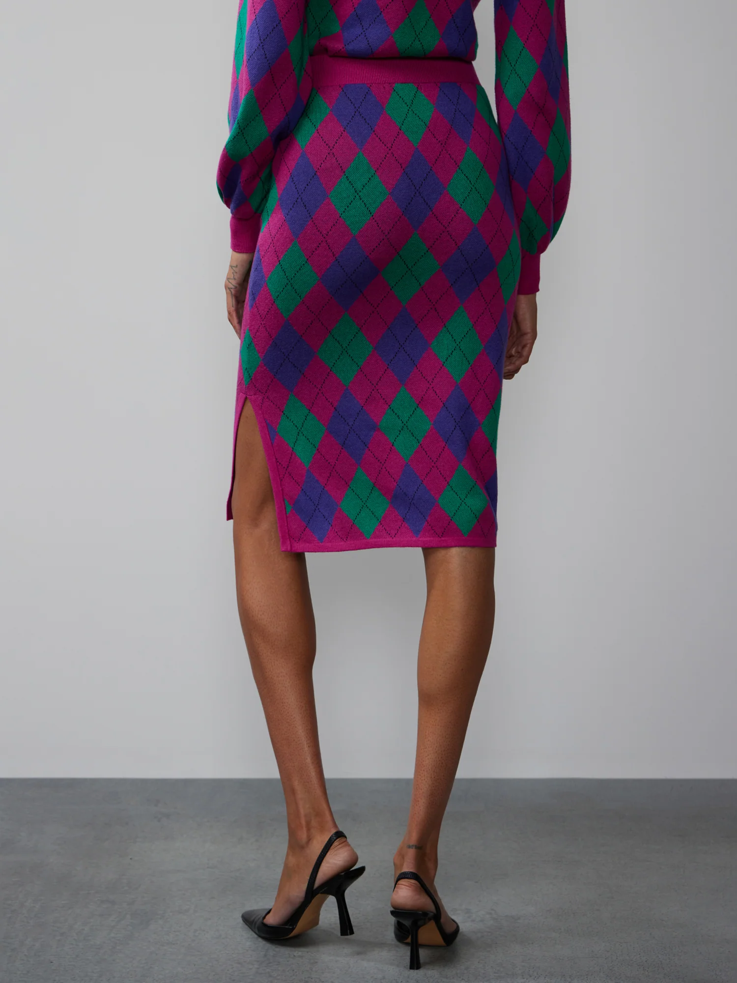 Argyle Knit Pencil Skirt - Image 3
