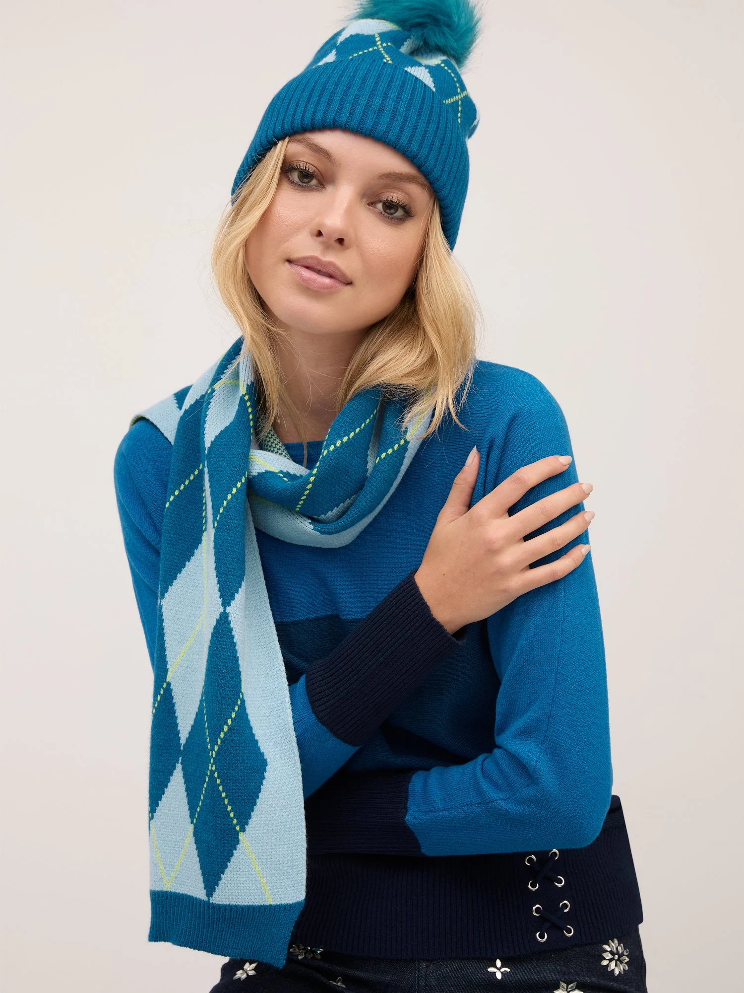 Argyle Knit Scarf - Image 7