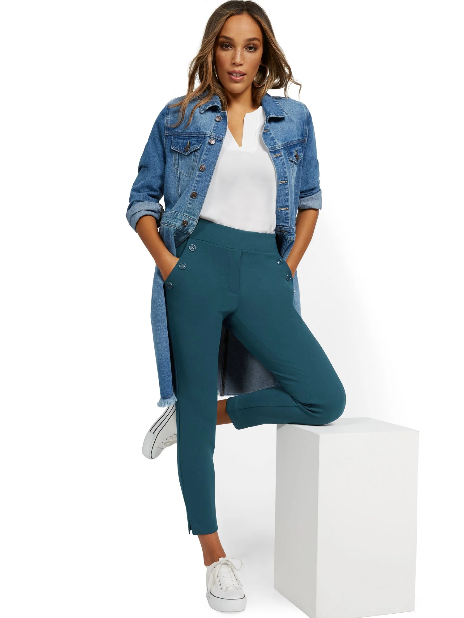 Button-Pocket Ankle Pant - Image 10