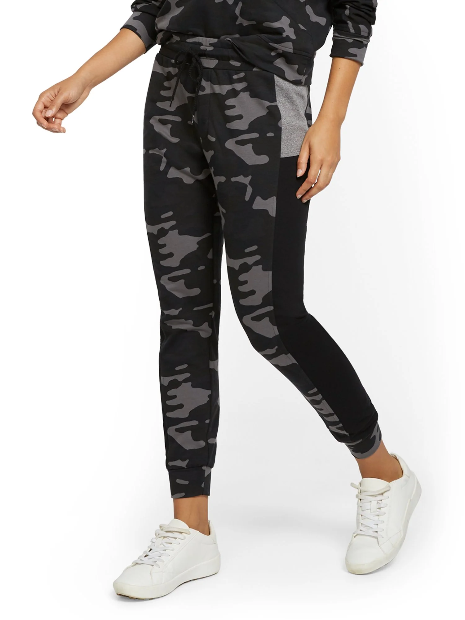 Camo-Print Colorblock Jogger Pant - Image 2