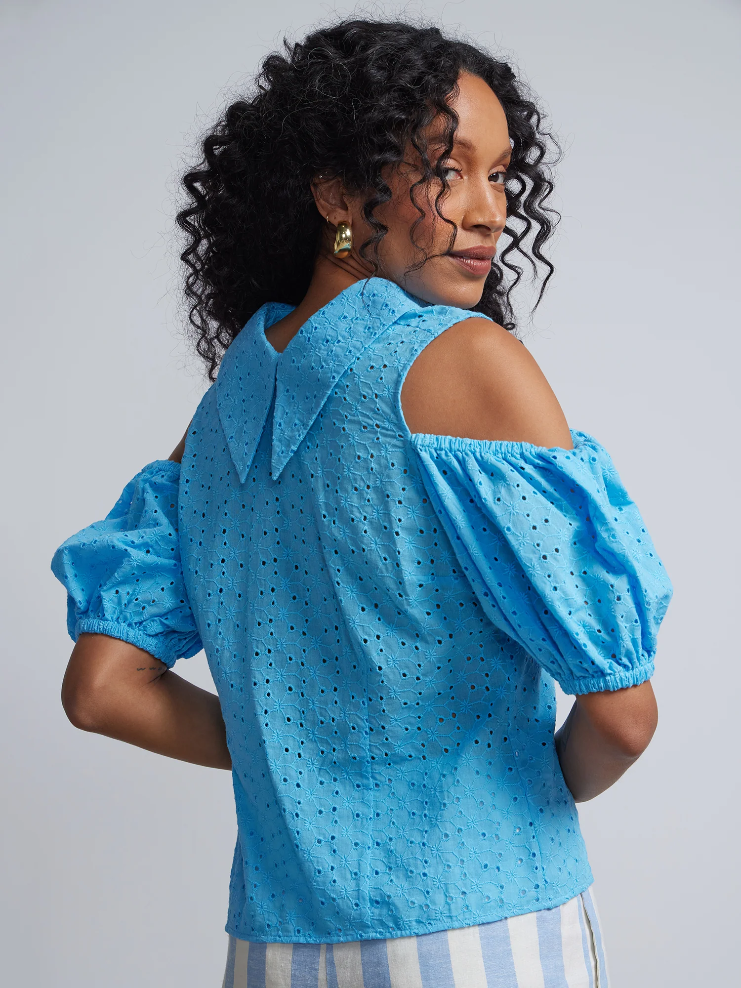 Cold-Shoulder Puff-Sleeve Eyelet Blouse - Image 3