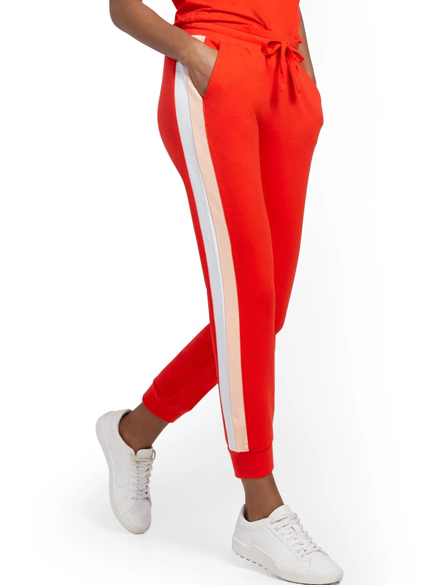 Colorblock Capri Jogger Pant - Image 2