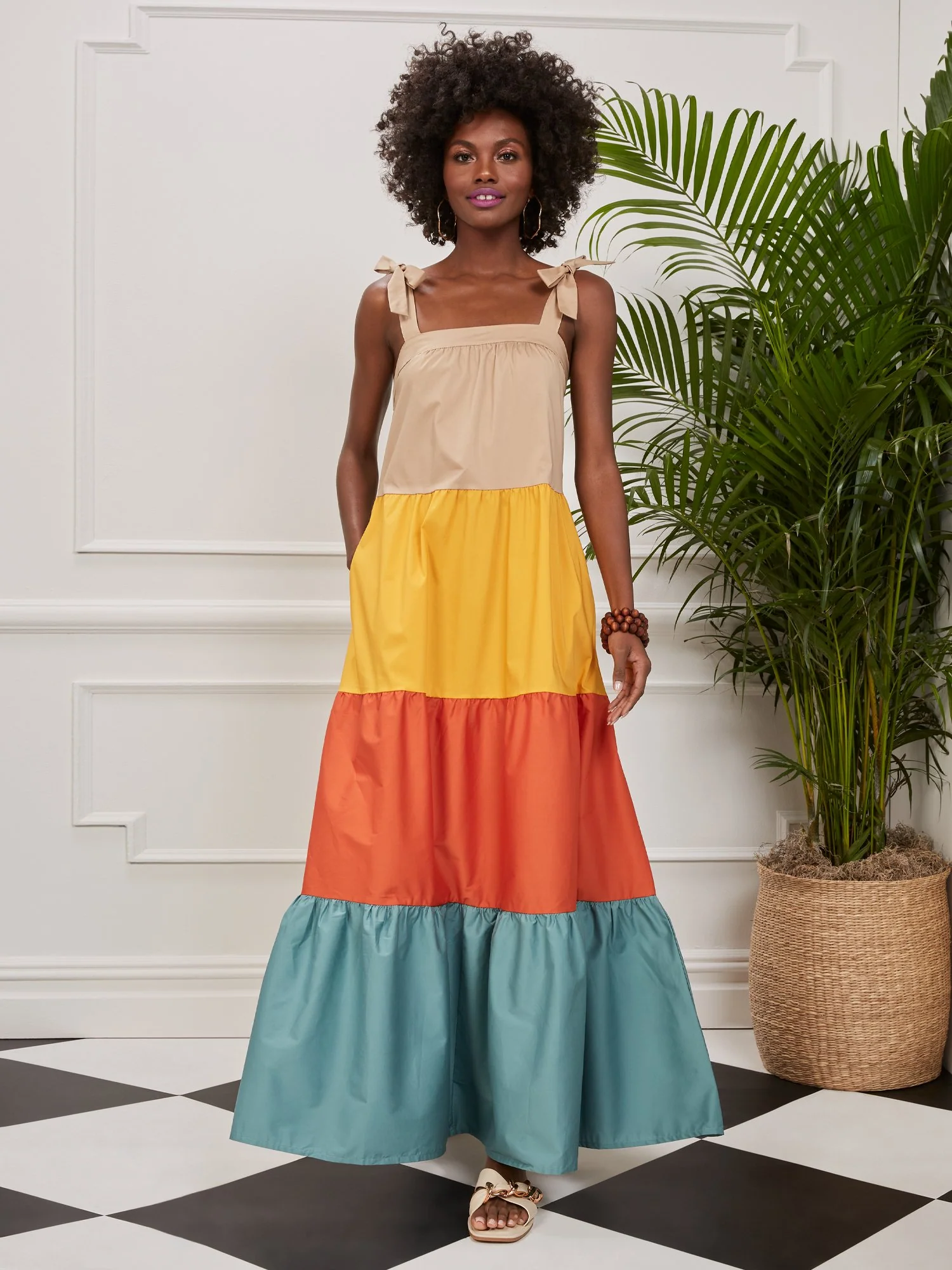 Colorblock Tiered Maxi Dress - Image 4