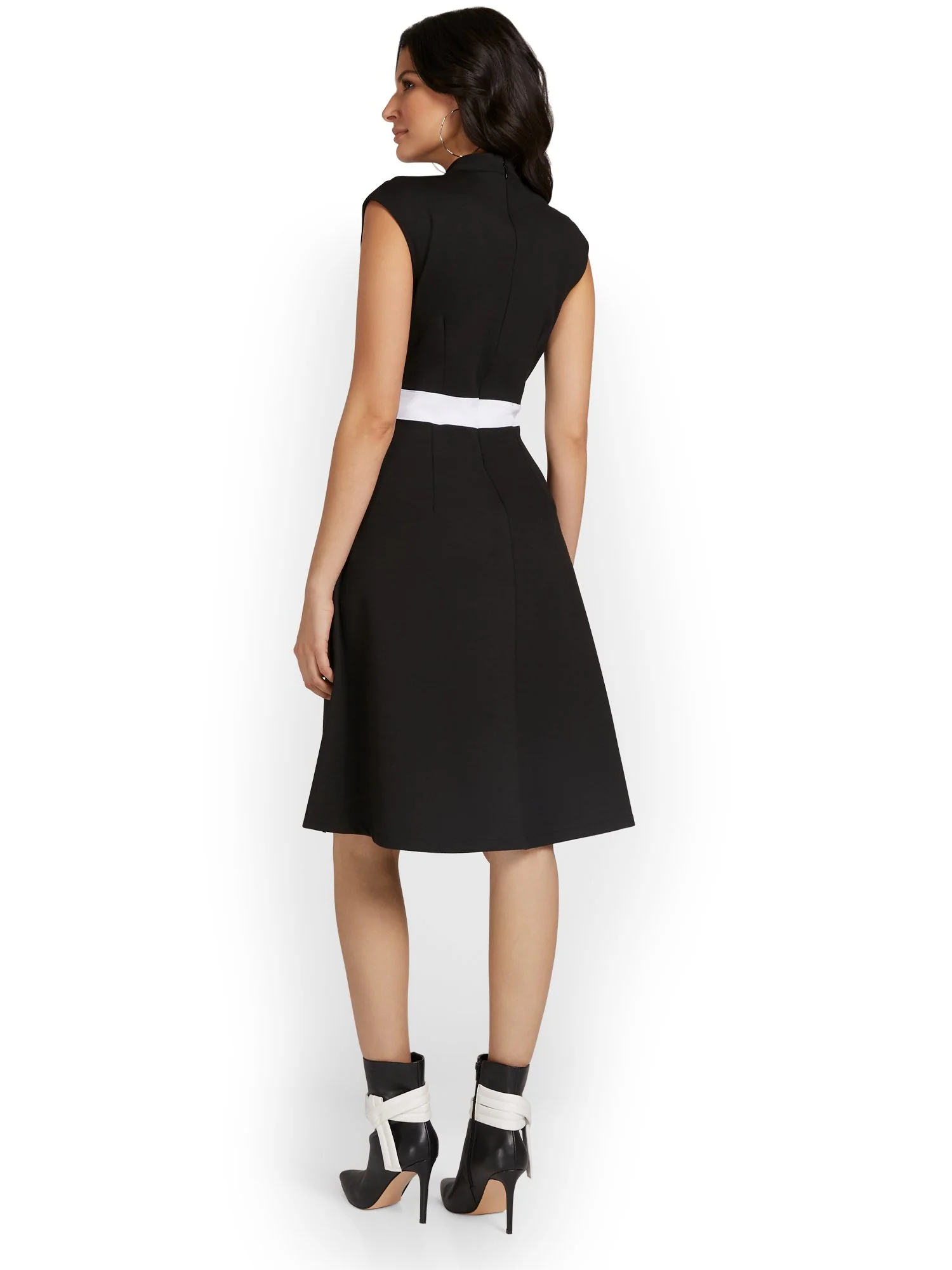 Contrast Flare Dress - Superflex - Image 3