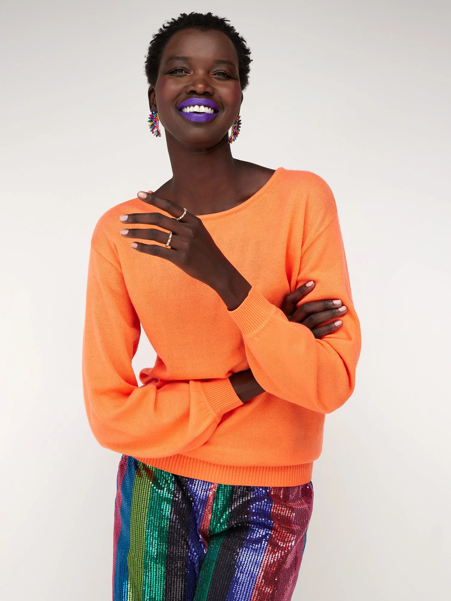 Crewneck Bow-Back Sweater - Image 10