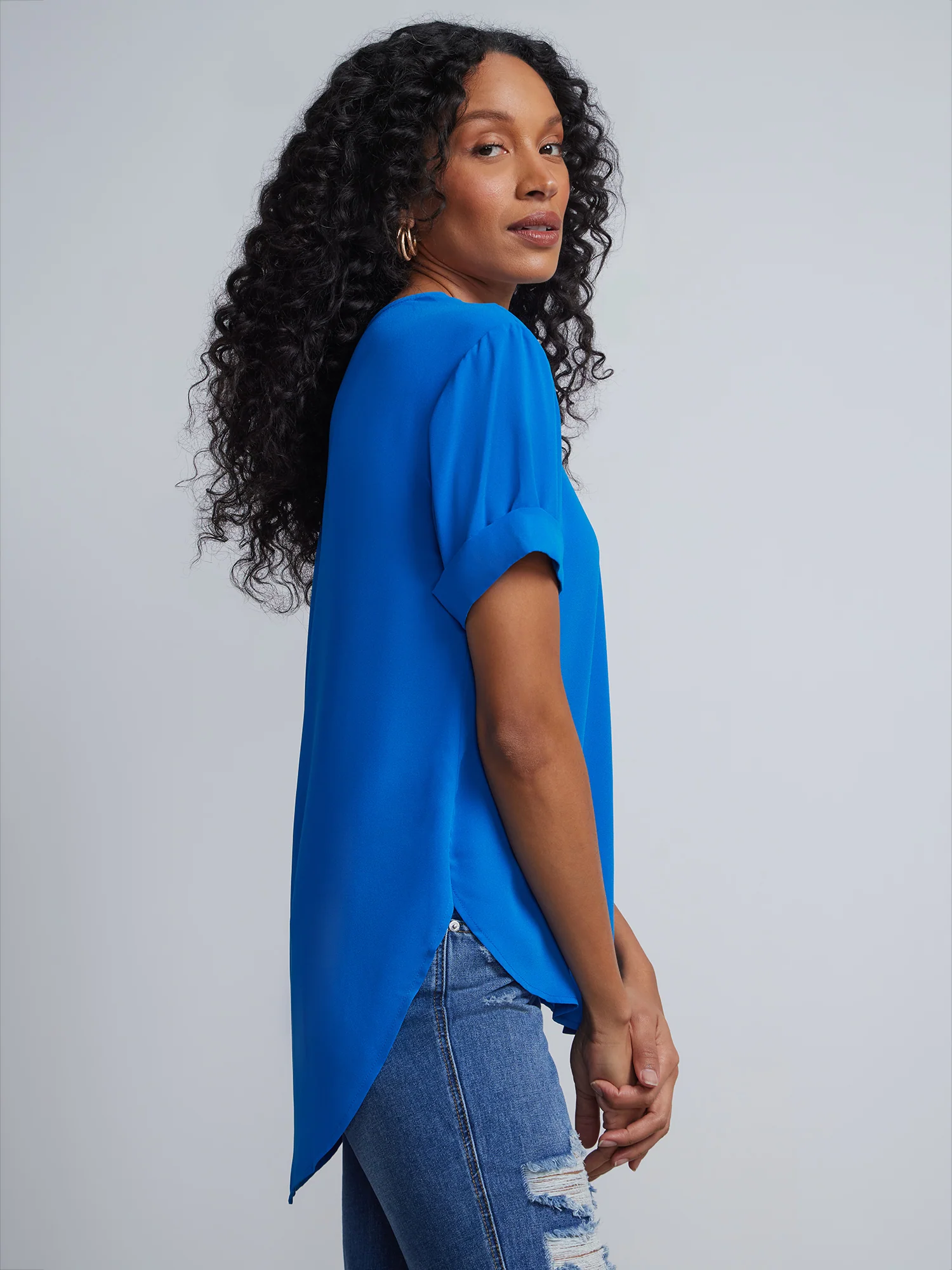 Crewneck Side-Slit Cuffed Tee - Image 35