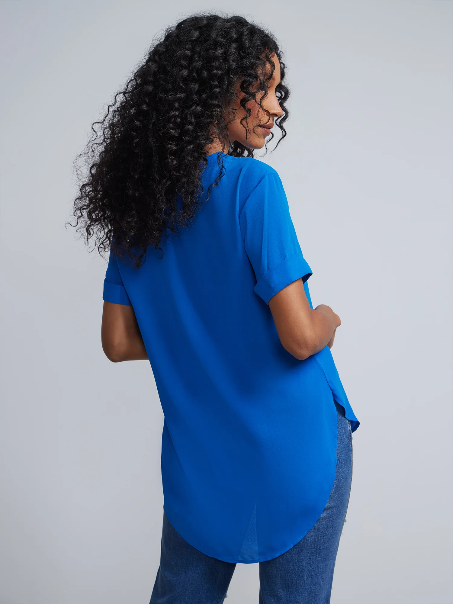 Crewneck Side-Slit Cuffed Tee - Image 36