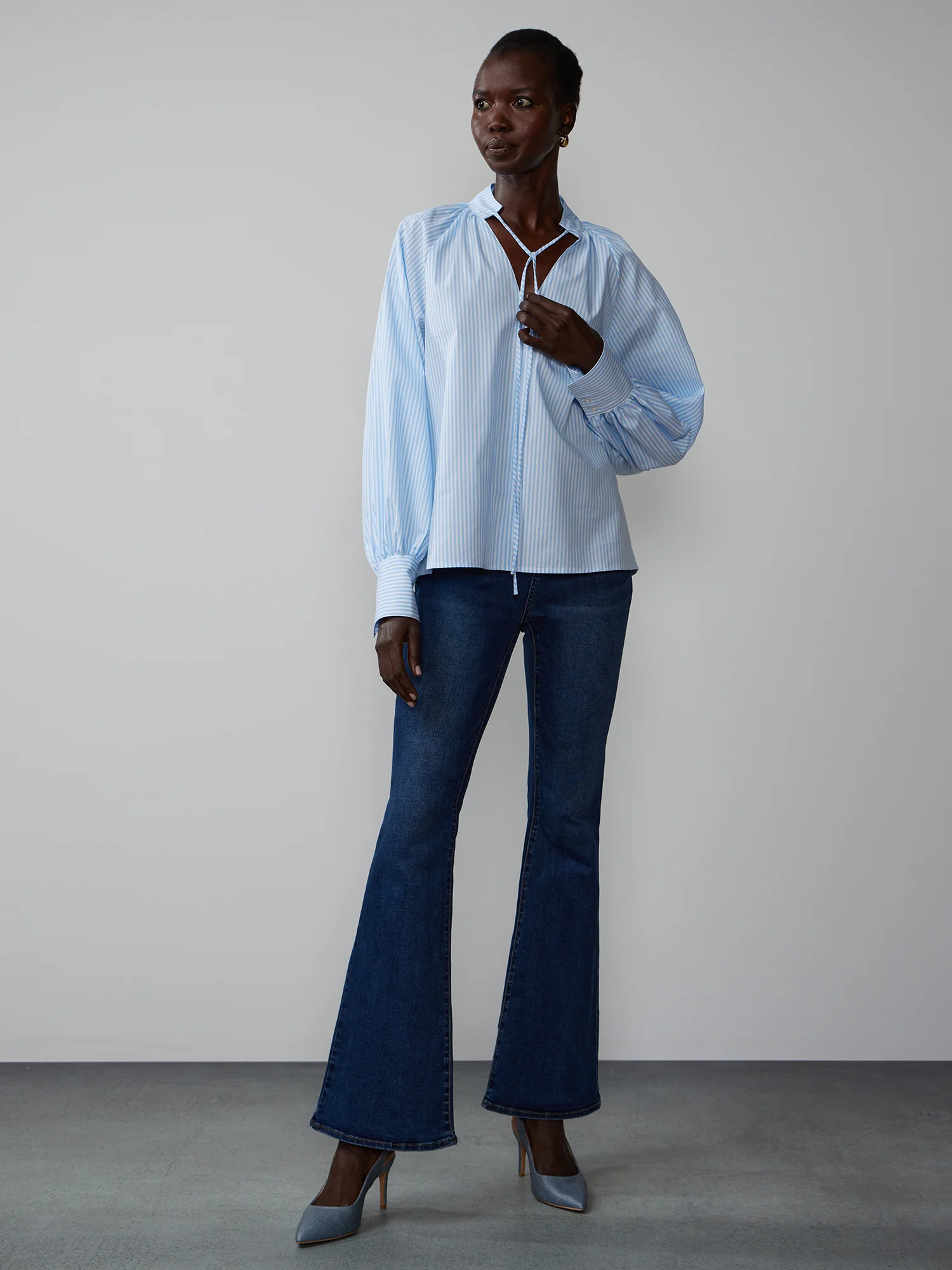 Curvy Ultra High Rise Flare Jeans - Image 4