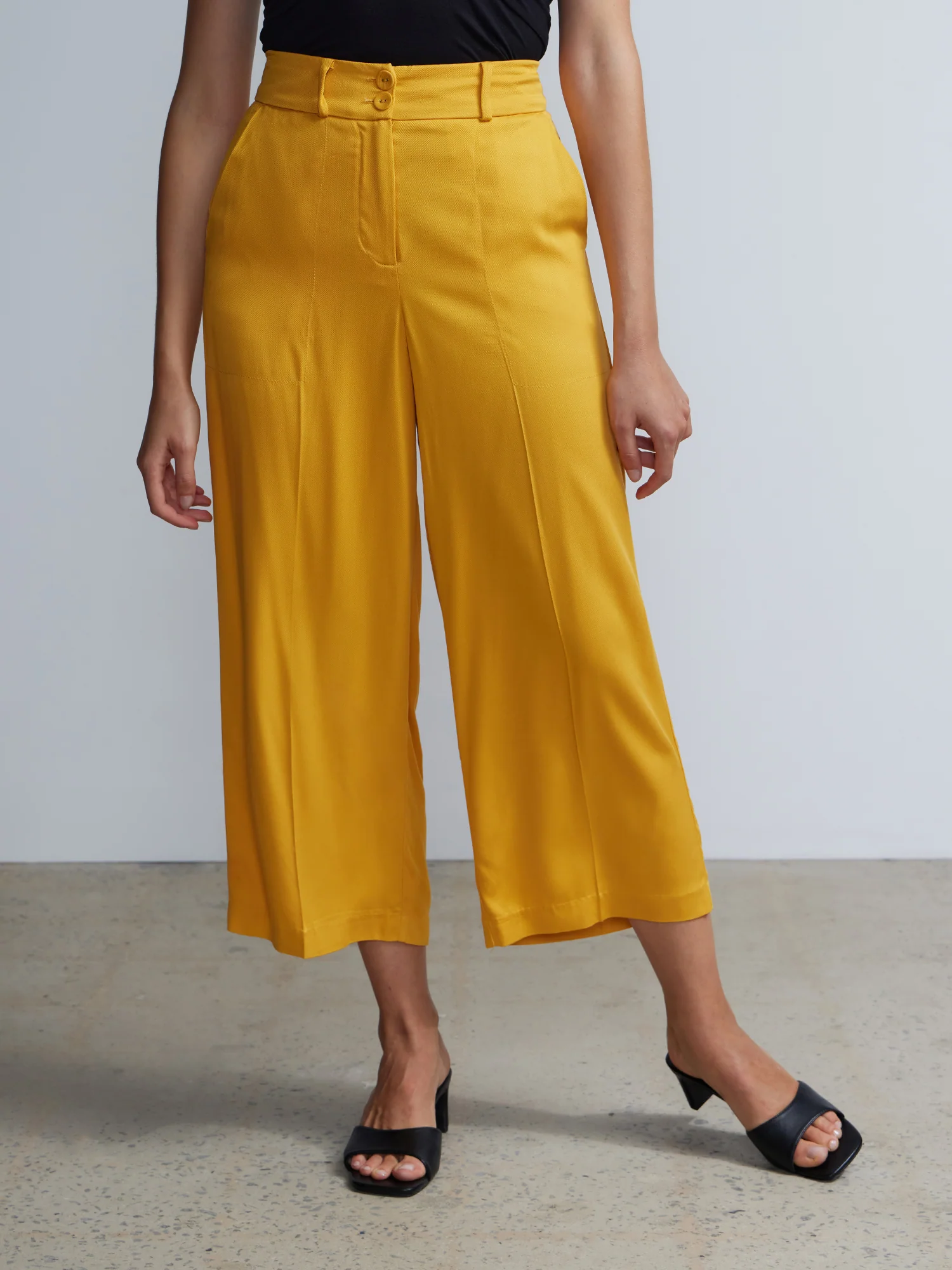 Double Button Twill Wide Leg Pant - Image 9