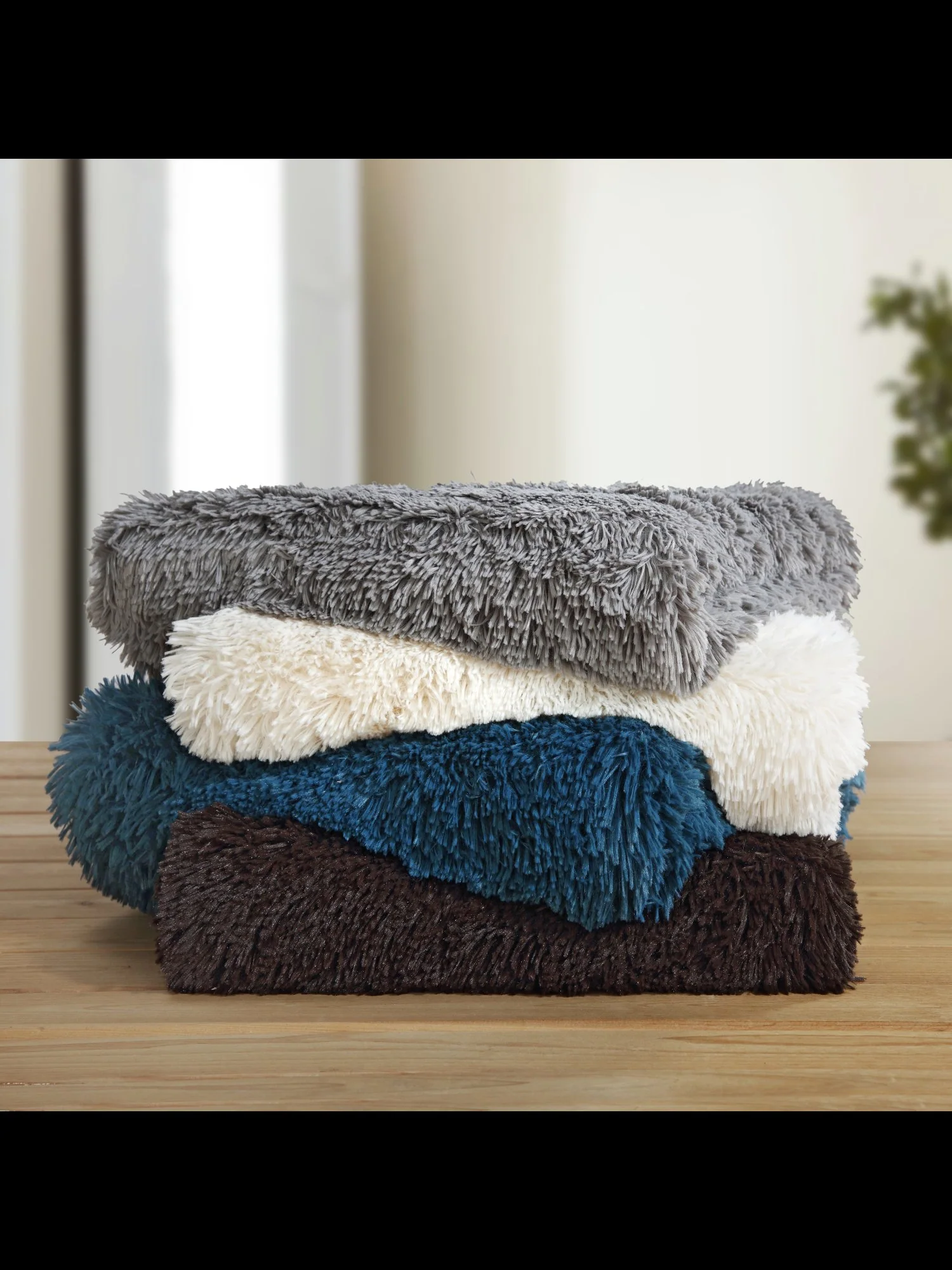 Elana Ultra Plush Faux-Fur Throw Blanket - NY&C x Chic Home - Image 7