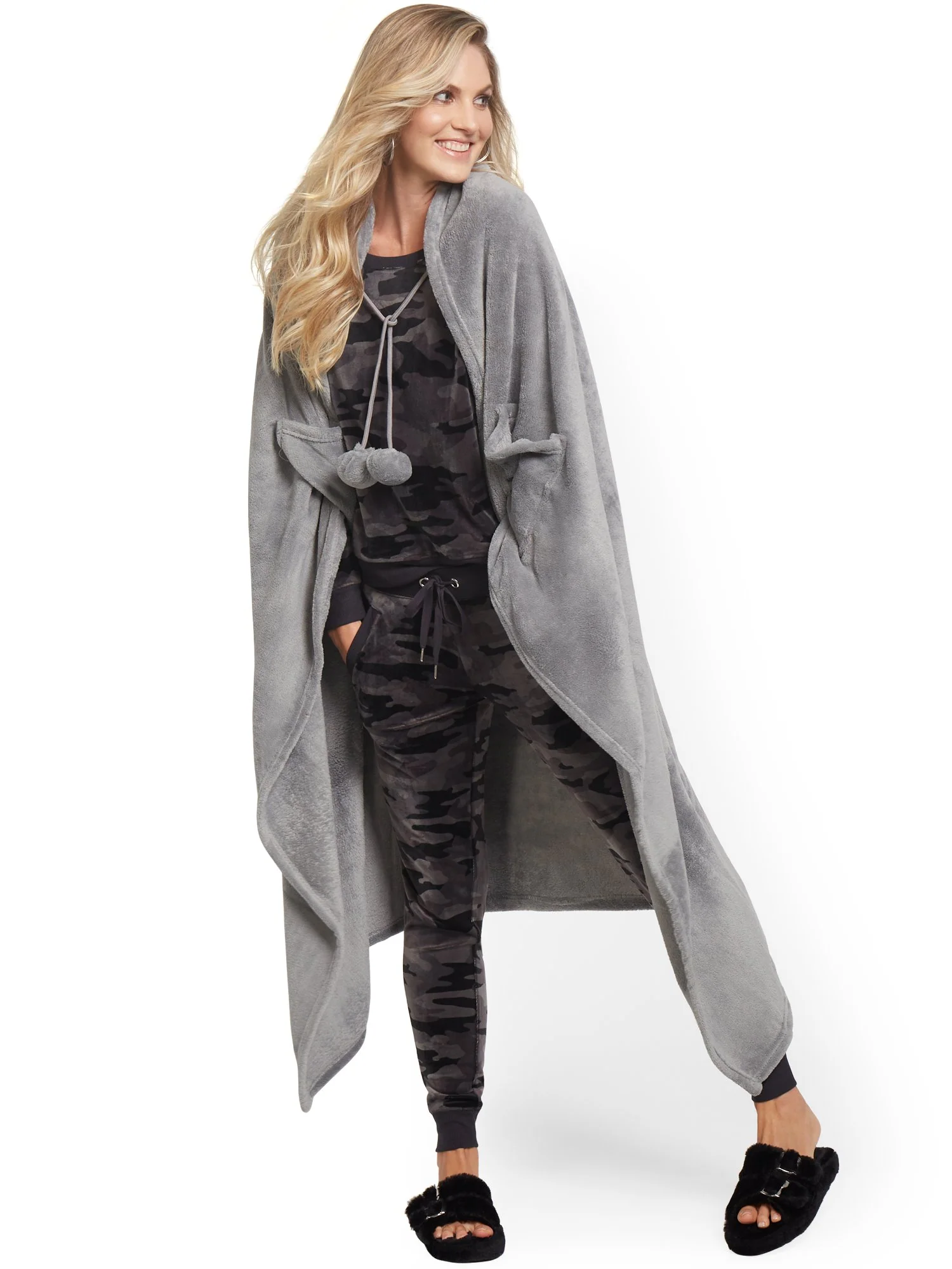 Elke Faux-Fur Fleece Wrap Robe - NY&C x Chic Home - Image 4