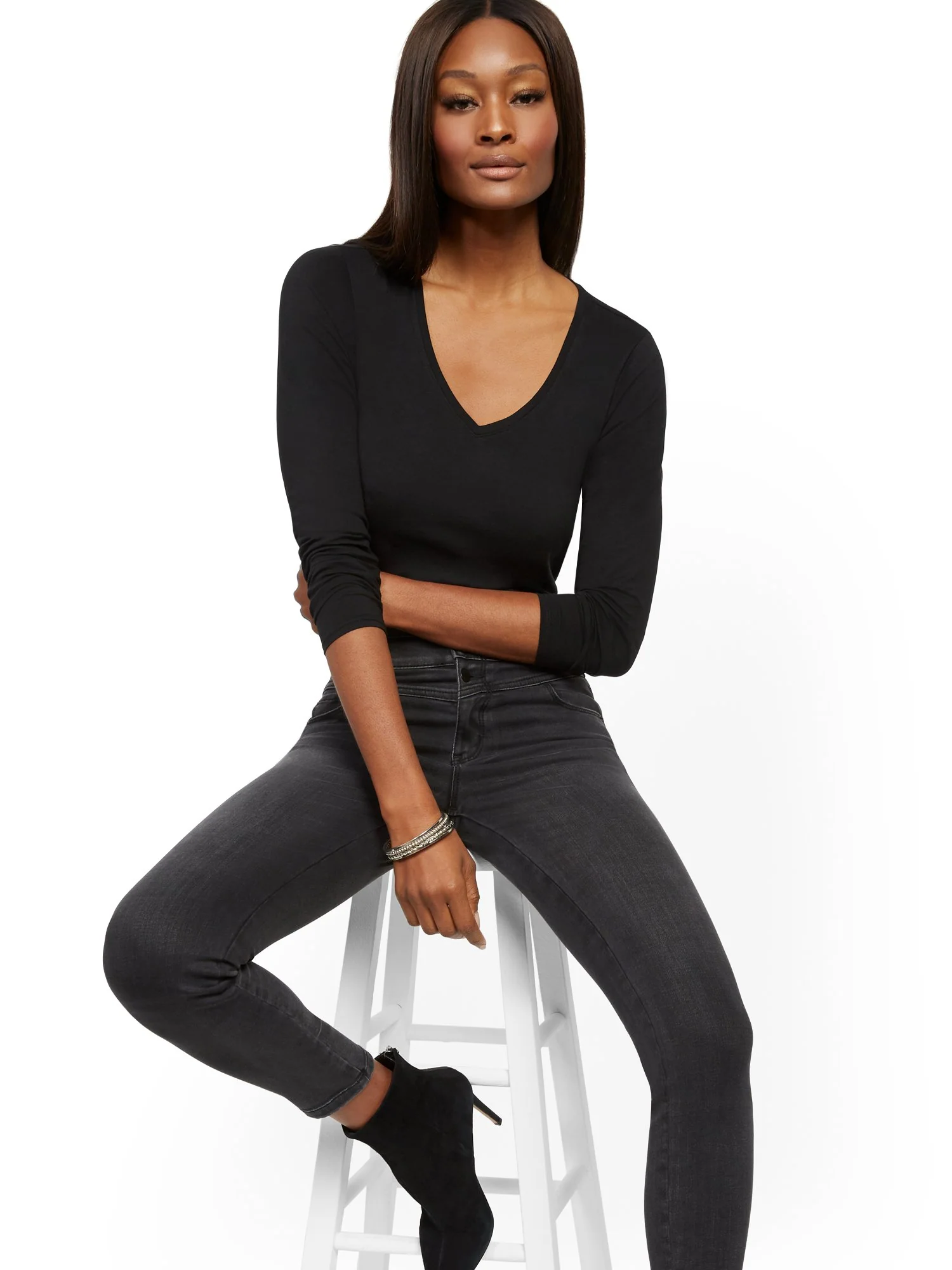 Essential Cotton V-Neck Long-Sleeve Tee - Image 2