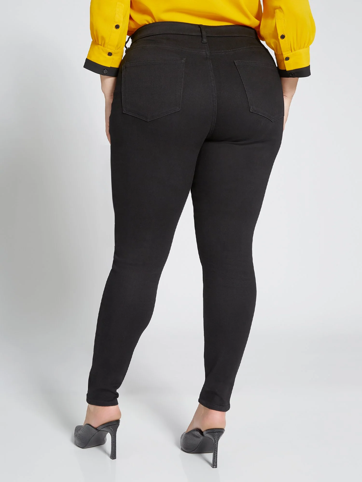 Essential Mid-Rise Super-Skinny Jeans - Black - Image 2