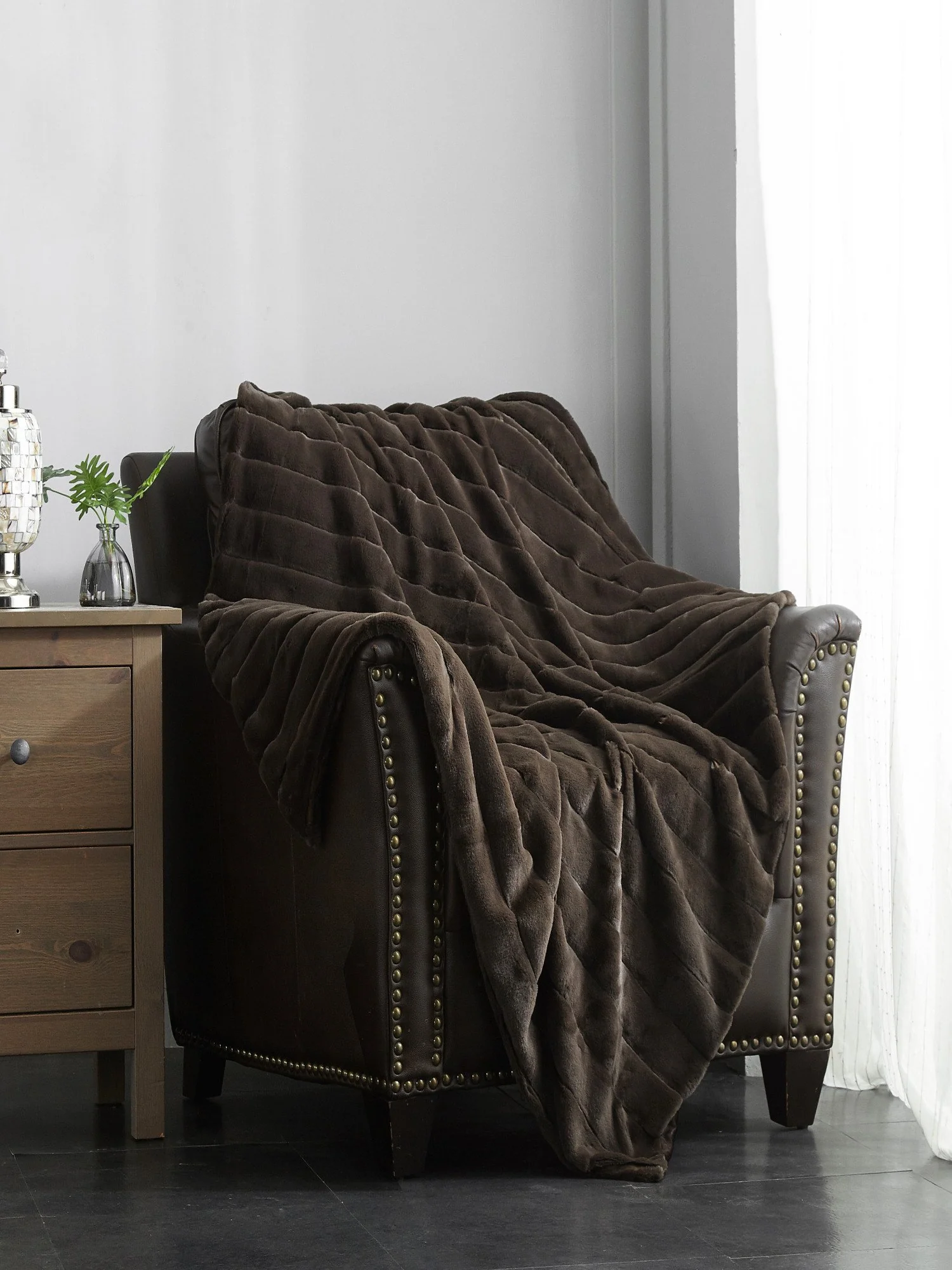 Faux-Fur Throw Blanket - NY&C x Chic Home - Image 7