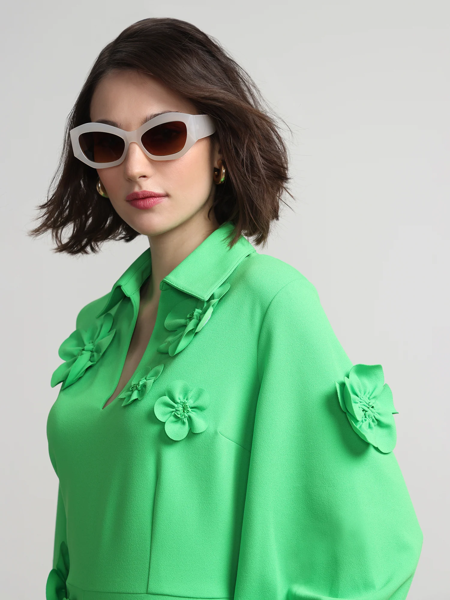 Floral-Embroidered Romper - Image 4