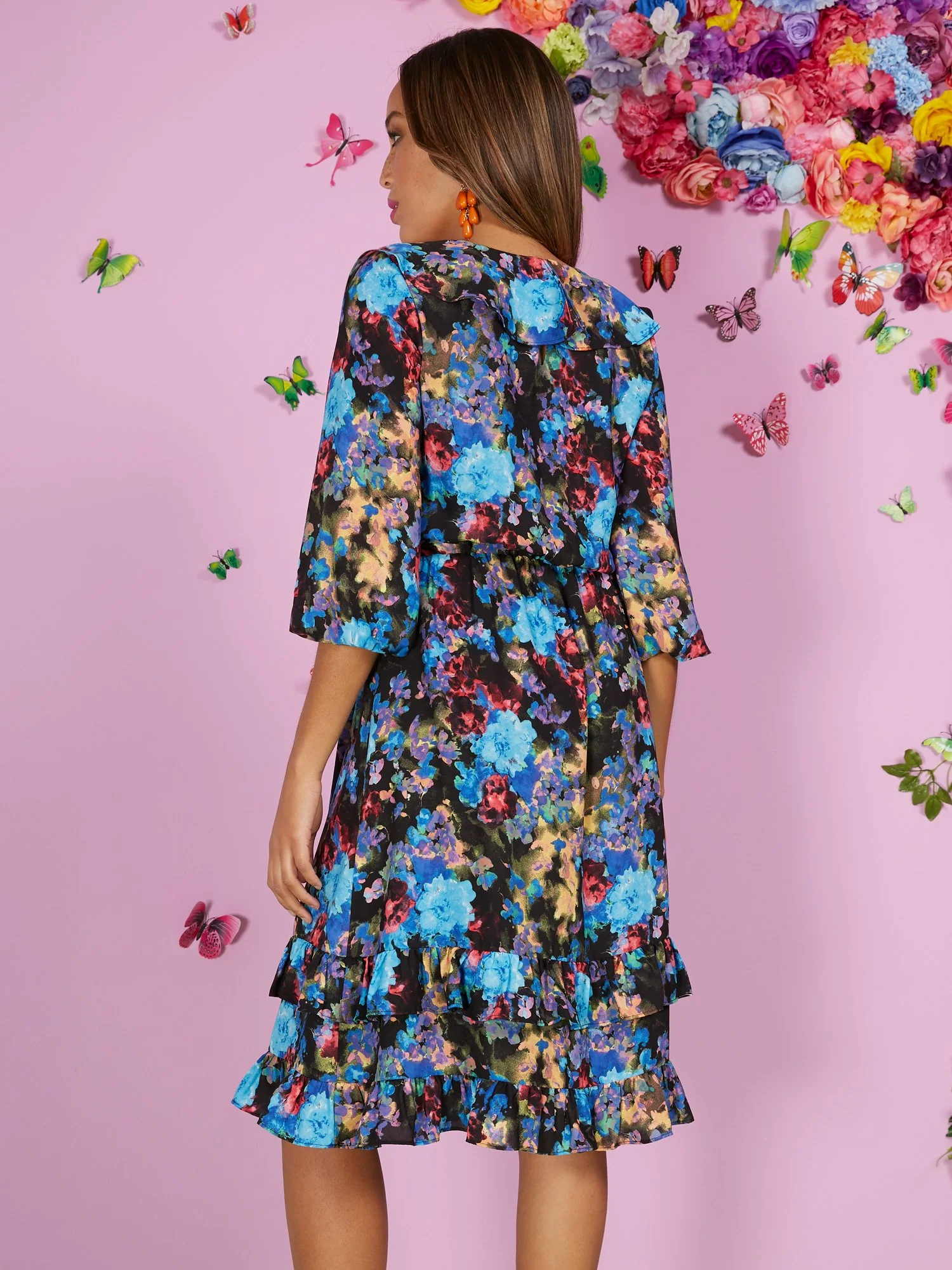 Floral V-Neck Ruffle-Tier Dress - Image 3