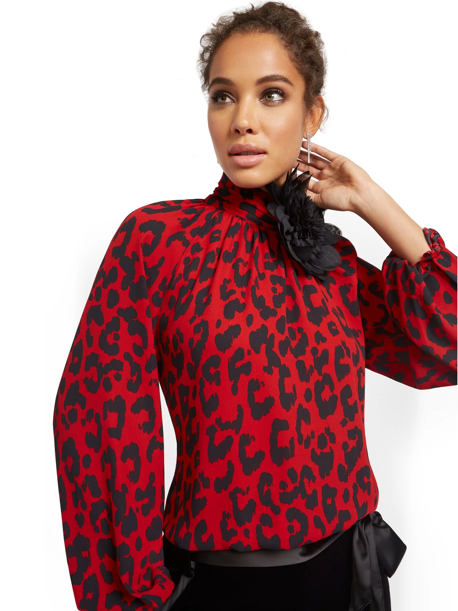 Flower-Pin Blouse - Animal Print