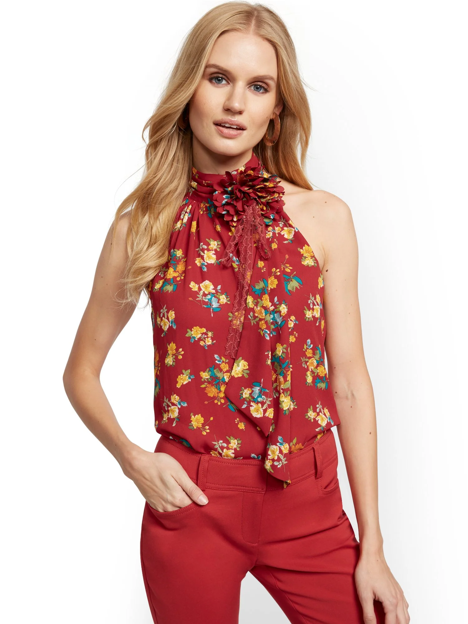 Flower-Pin Halter Blouse