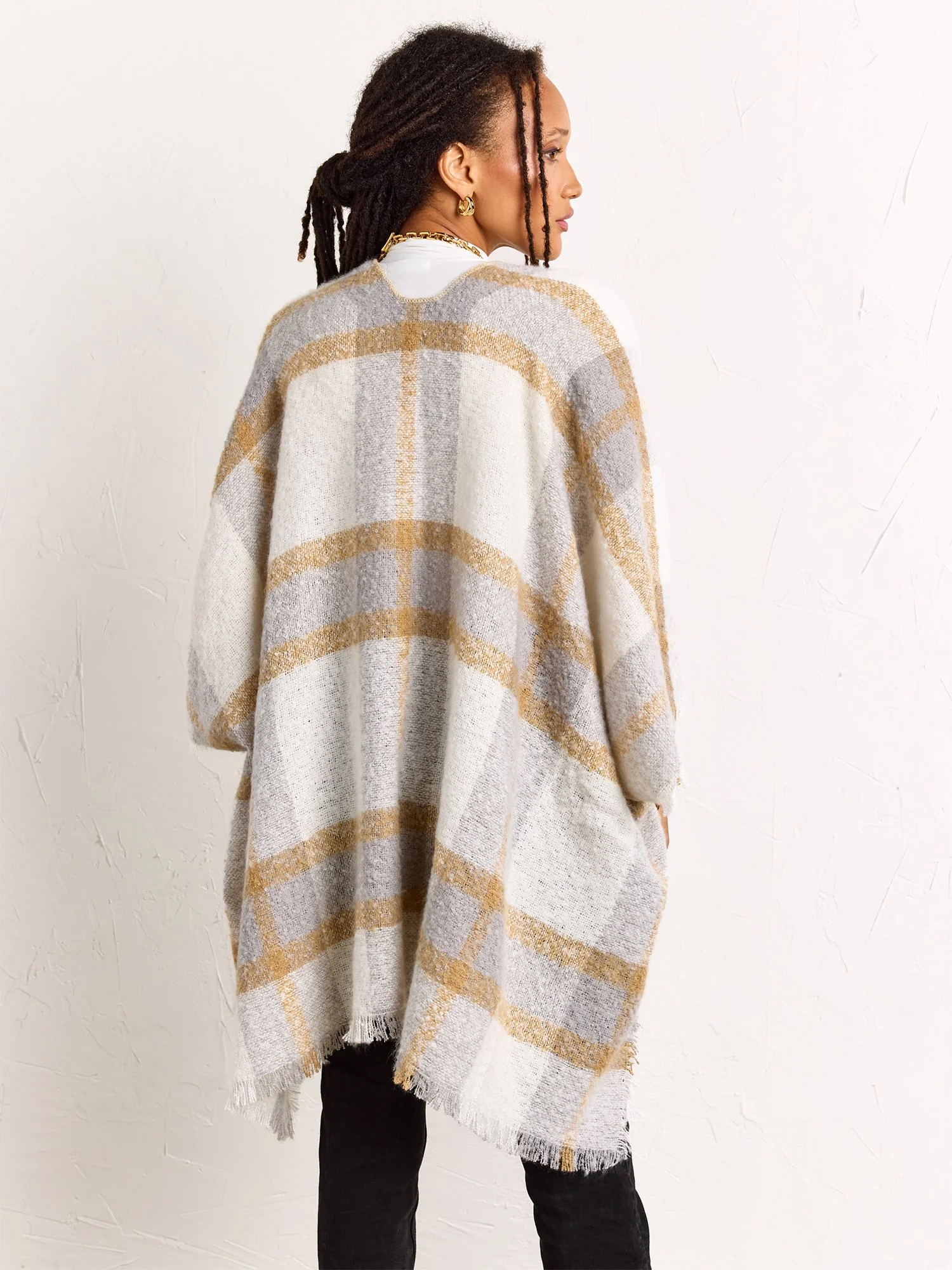 Gray & Ivory Plaid Fringe Wrap - Justin Taylor - Image 3