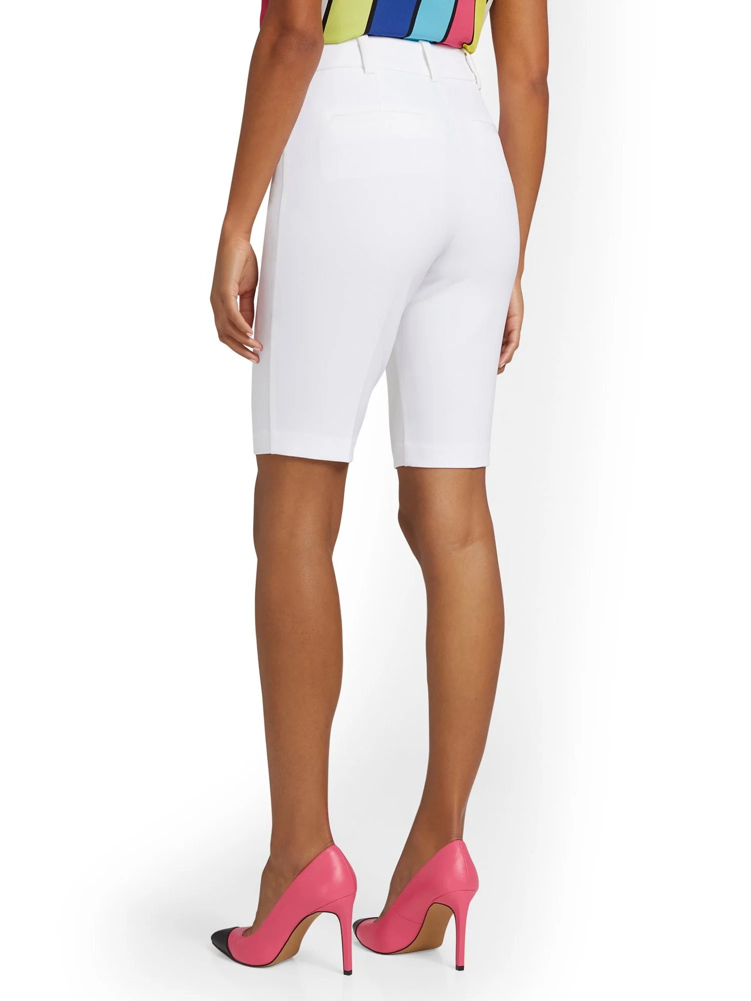High-Waisted Bermuda Short - Image 3