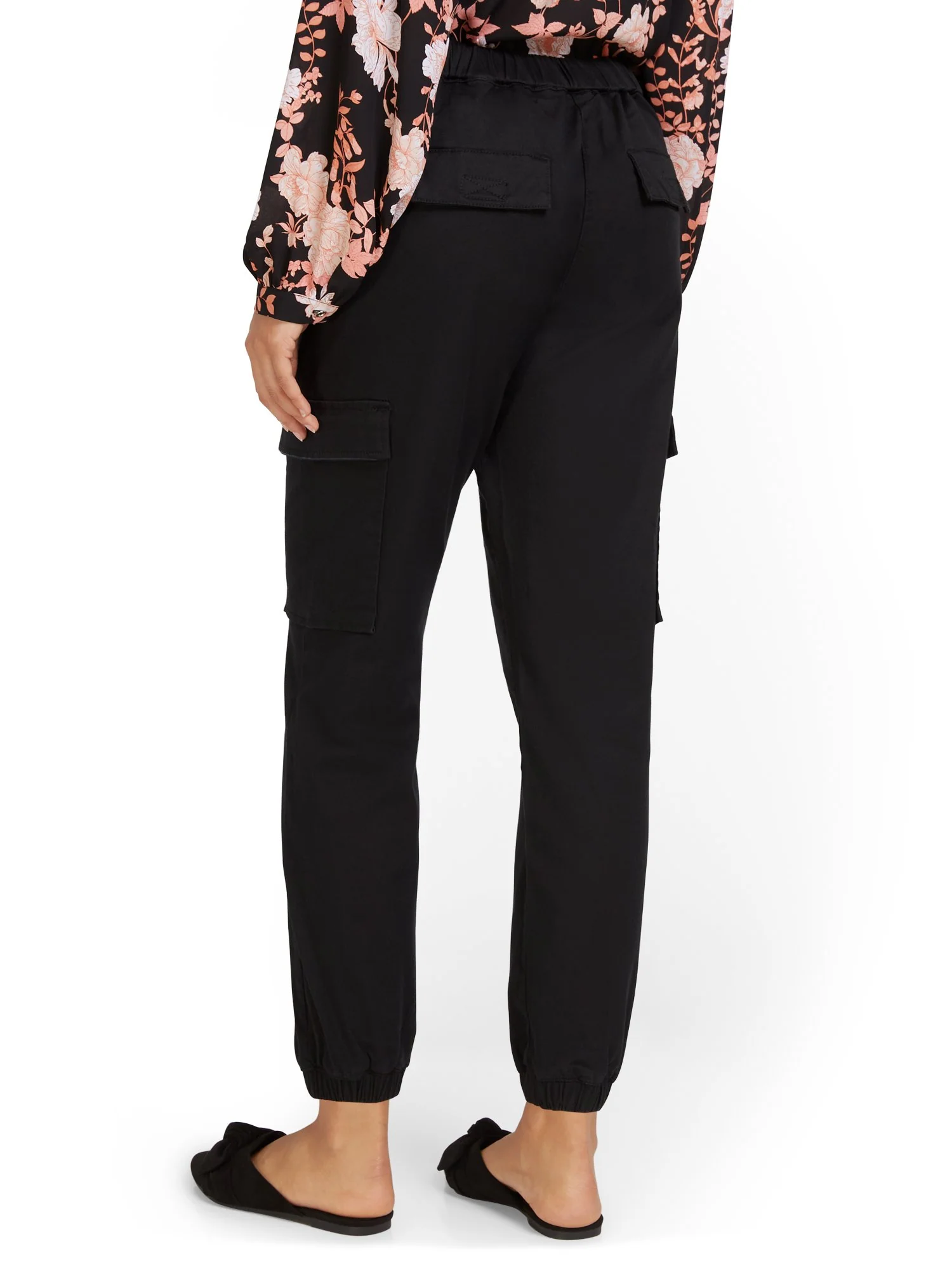 High-Waisted Cargo Jogger Pant - Image 3