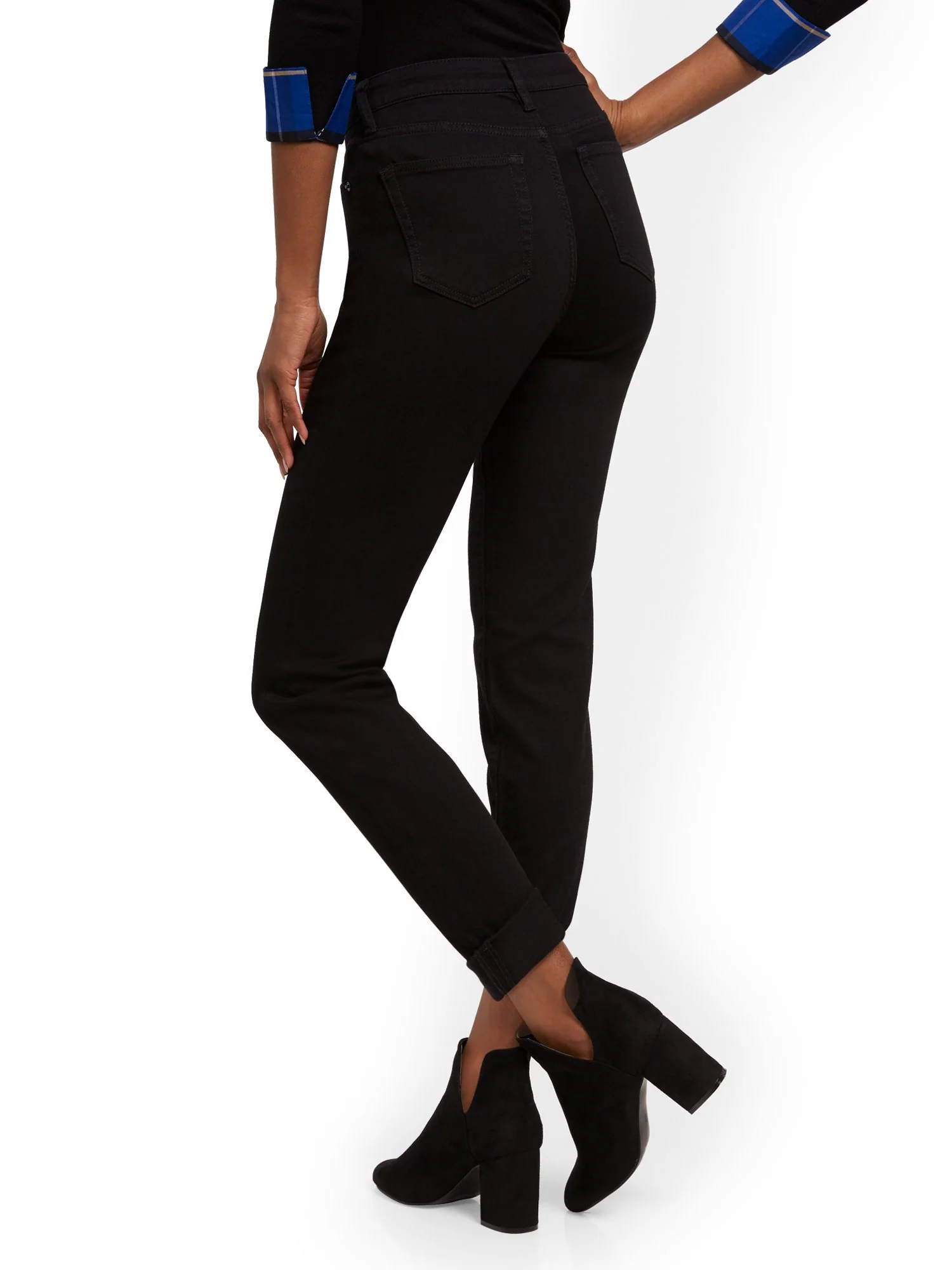 High-Waisted Curvy Boyfriend Jeans - Black - Image 3