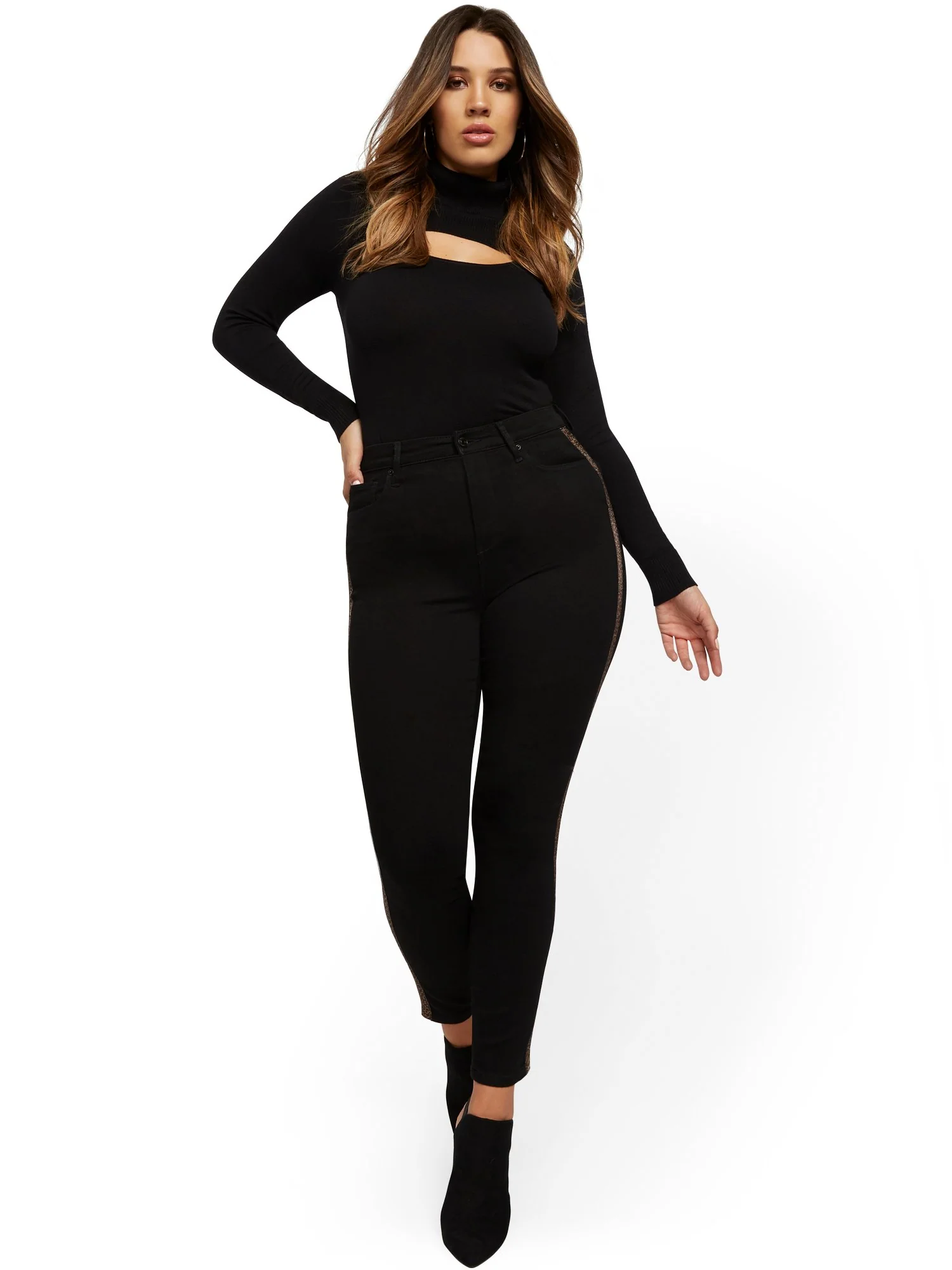 High-Waisted Curvy Super-Skinny Jeans - Black - Image 4
