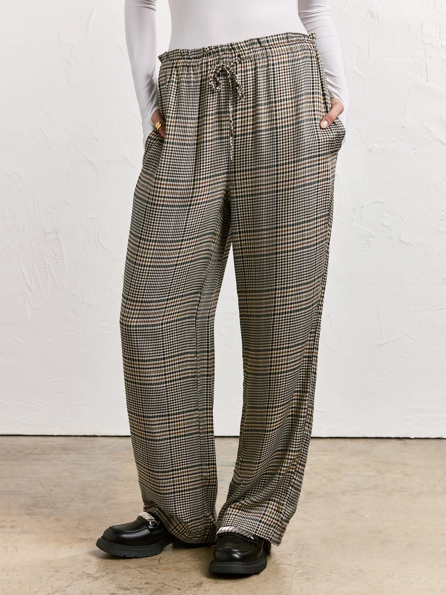 High-Waisted Plaid Trouser - One by Chapter One - Image 2