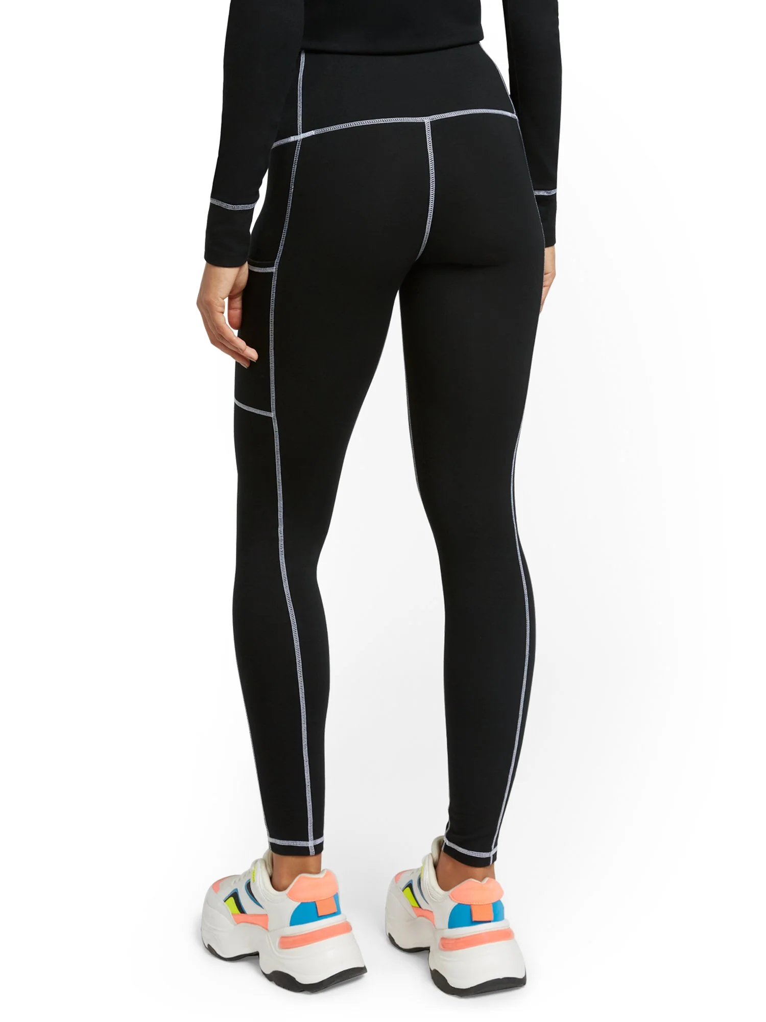 High-Waisted Pocket Legging - Image 3