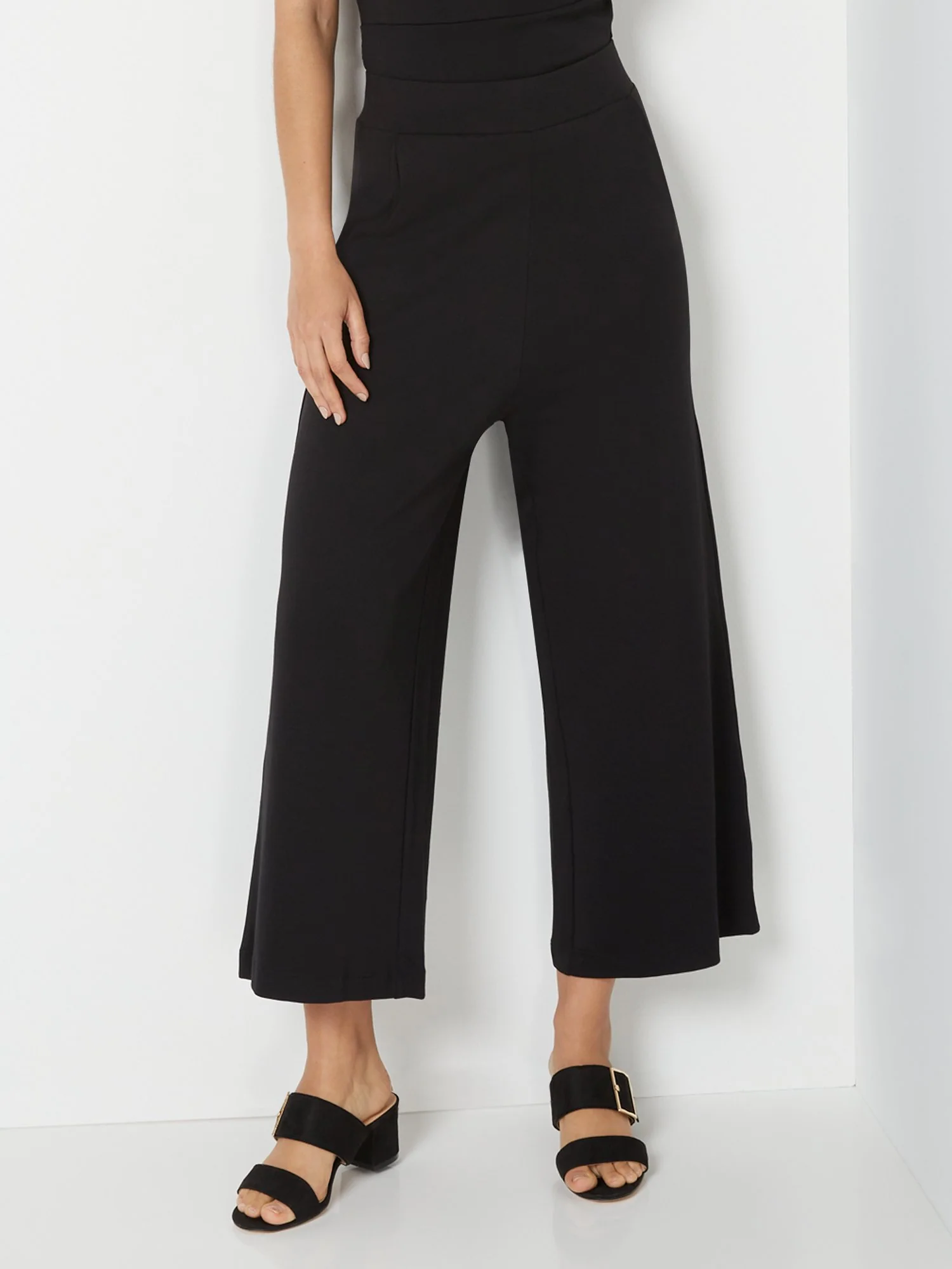 High-Waisted Pull-On Wide-Leg Capri Pant - City Knits