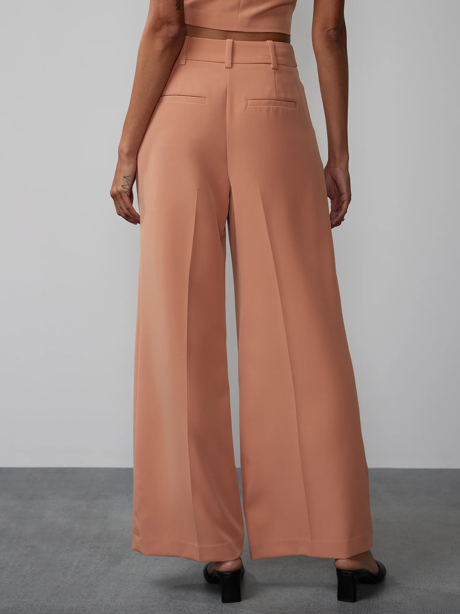 High-Waisted Seamed Wide-Leg Pant - Image 3