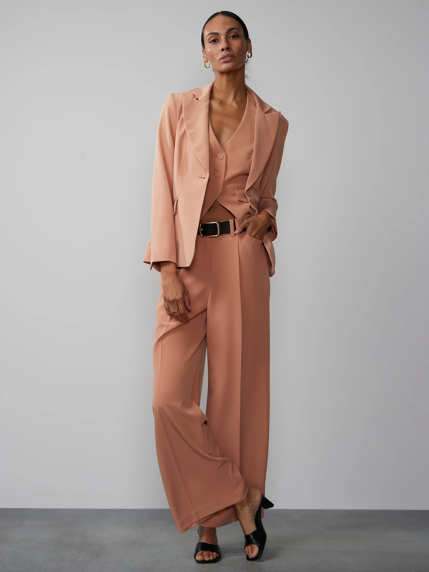 High-Waisted Seamed Wide-Leg Pant - Image 4