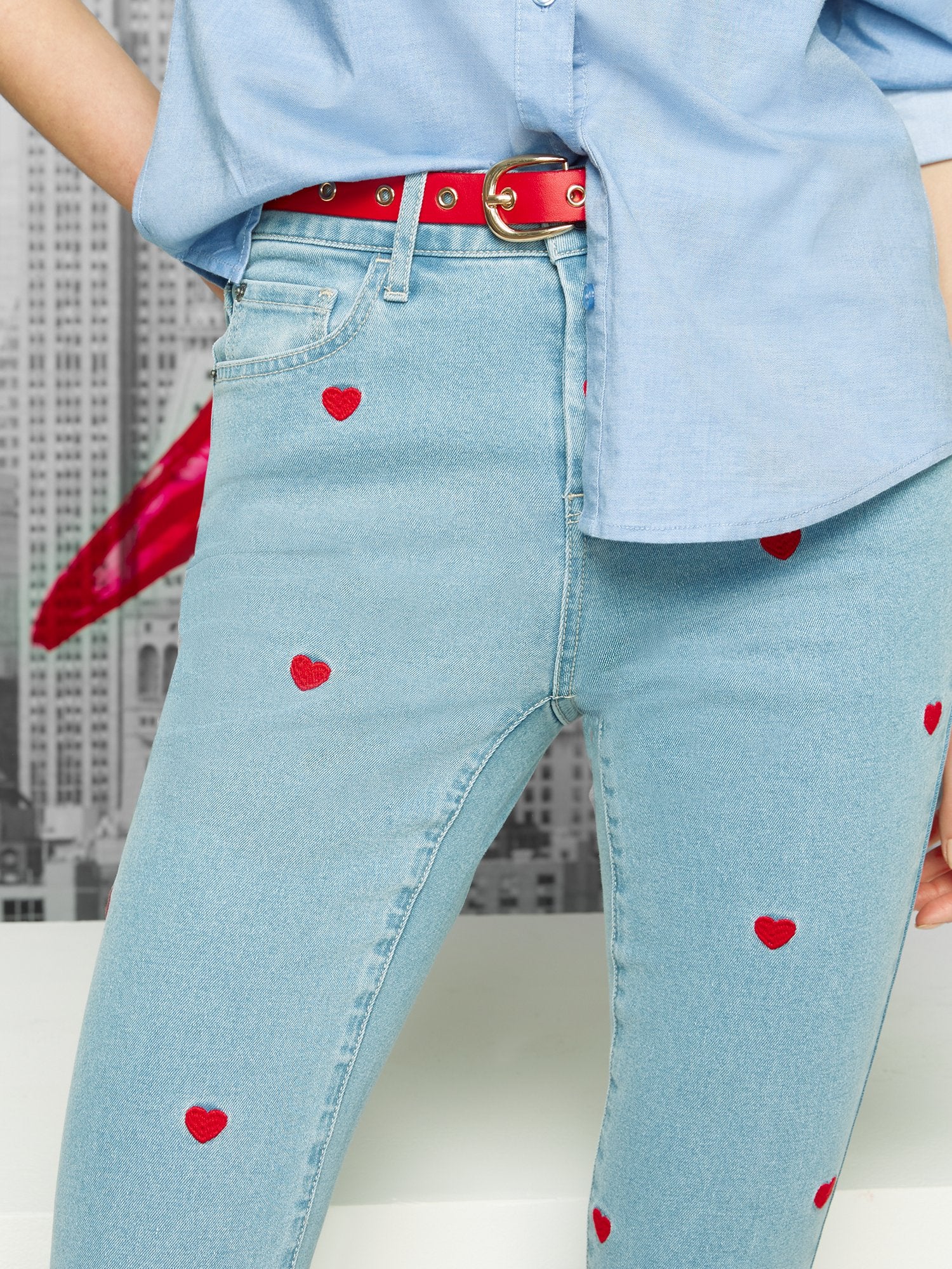 High-Waisted Super-Skinny Jeans - Heart-Print - Image 4