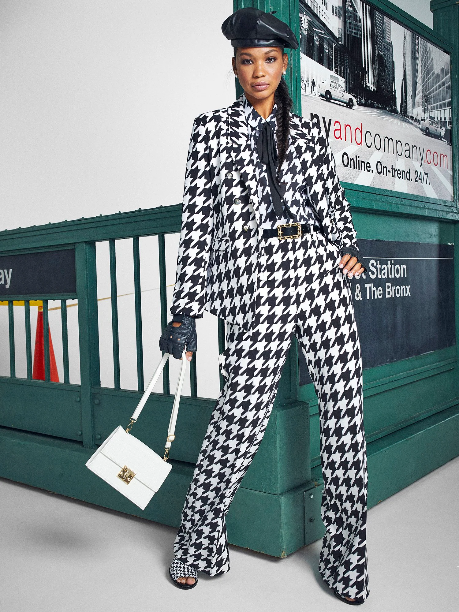 Houndstooth Wide-Leg Pant