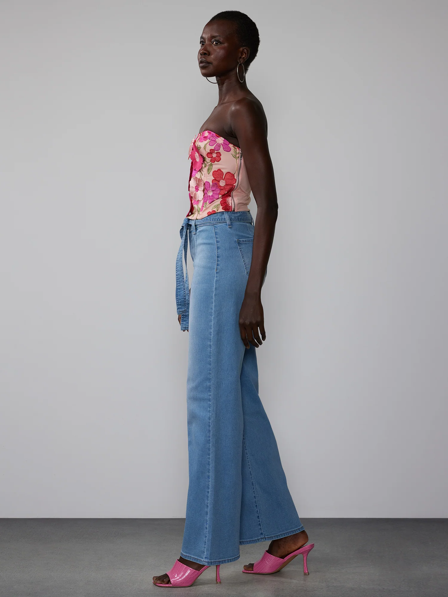 High Rise Belted Wide Leg Jeans - Image 3