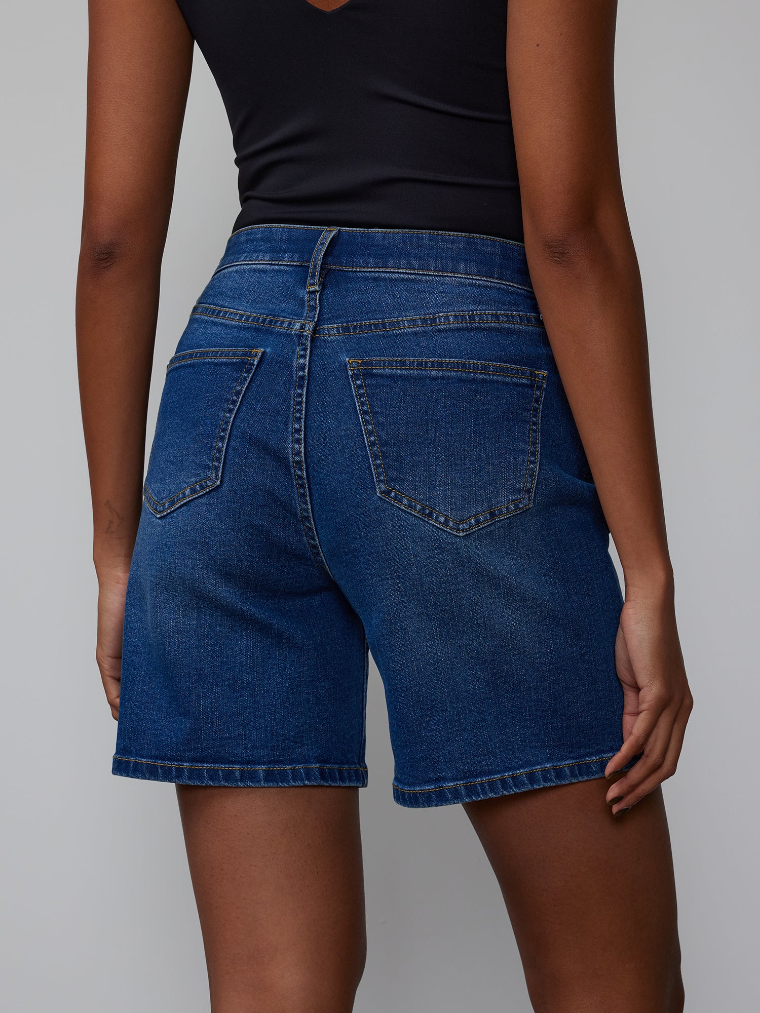 Curvy High Rise 7-Inch Denim Shorts - Image 3