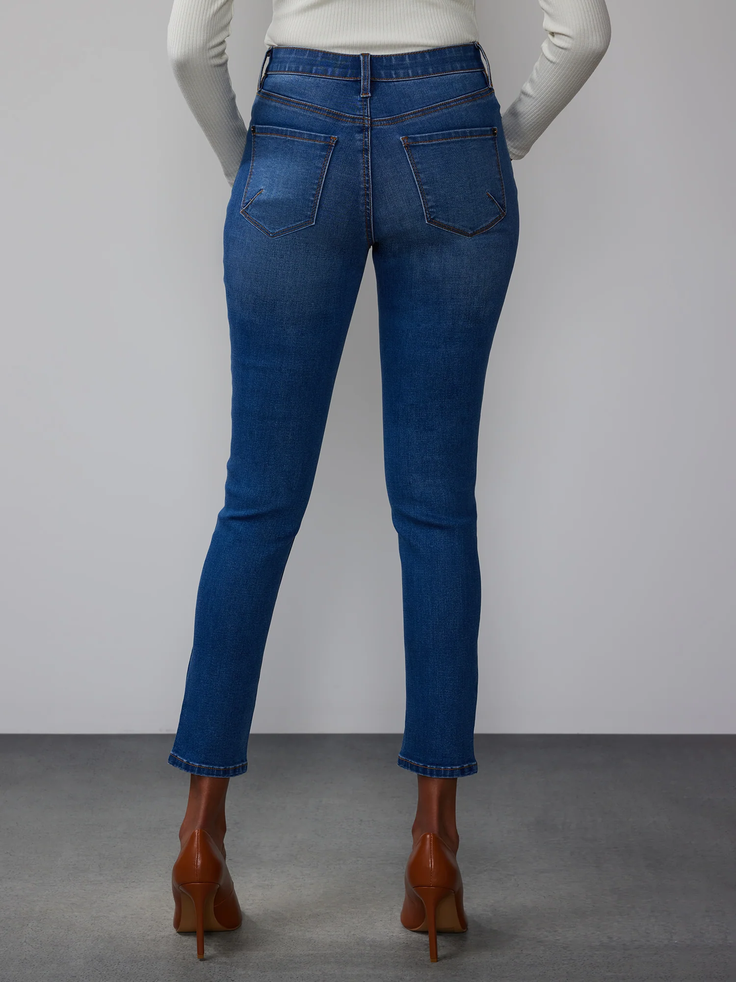 High Rise Curvy Skinny Ankle Jeans - Image 3