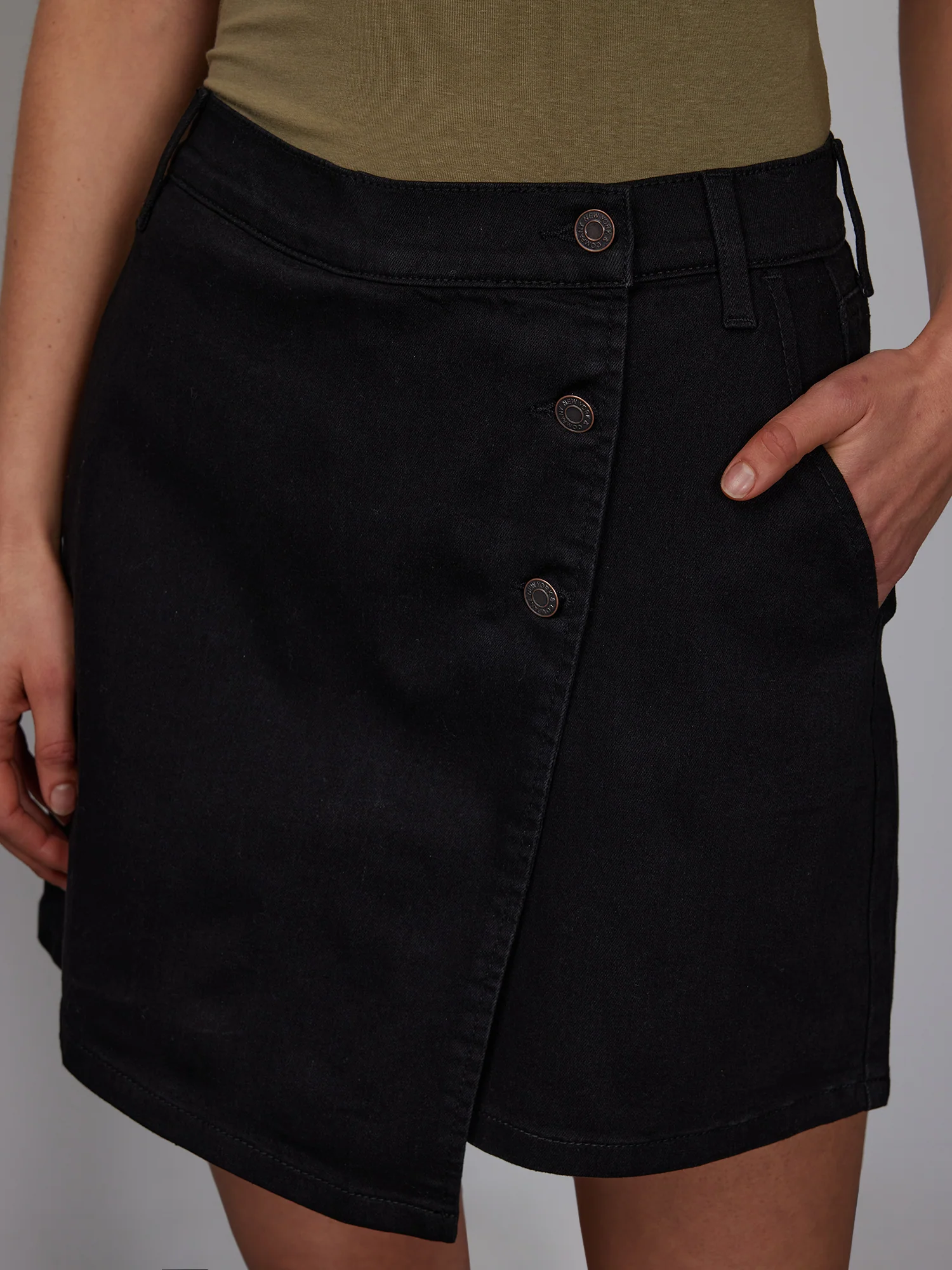 High Rise 7-Inch Overlap Skort - Image 4