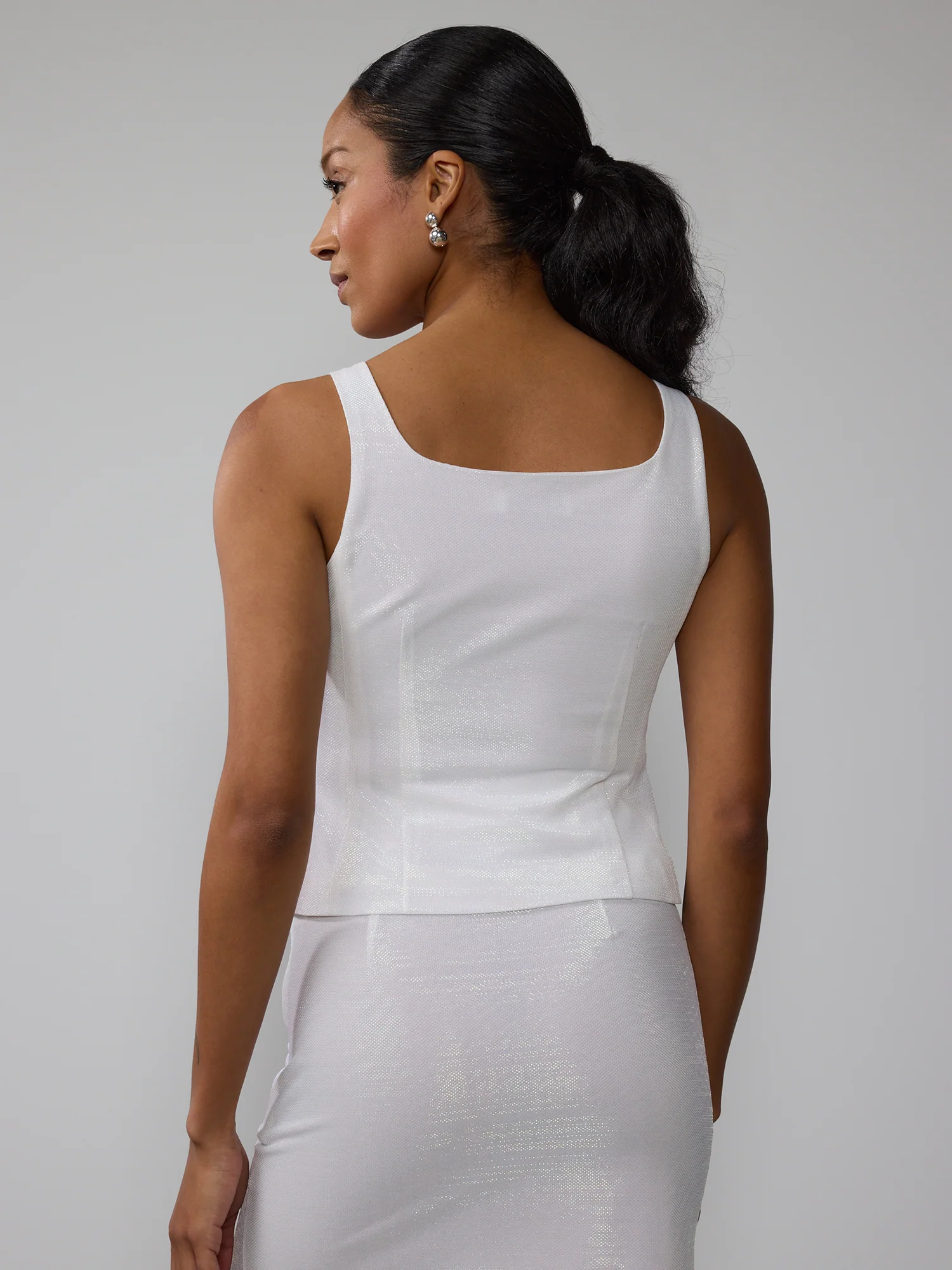 Iridescent Shine Knit Vest - Image 3