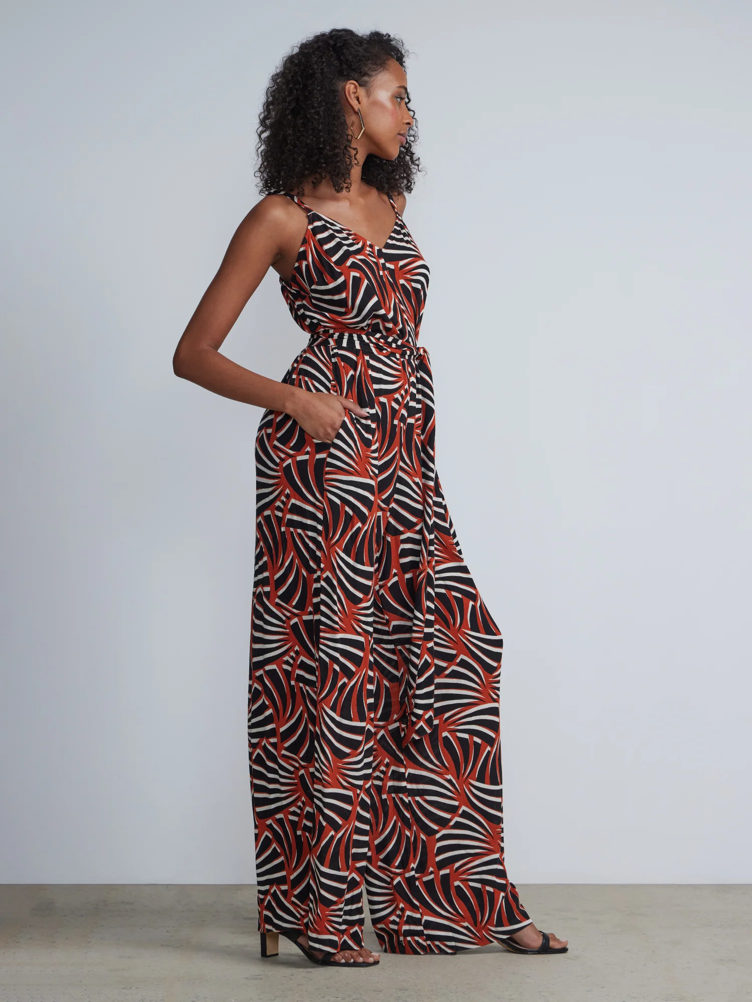 Sleeveless Leaf Print Jumpsuit - Image 2