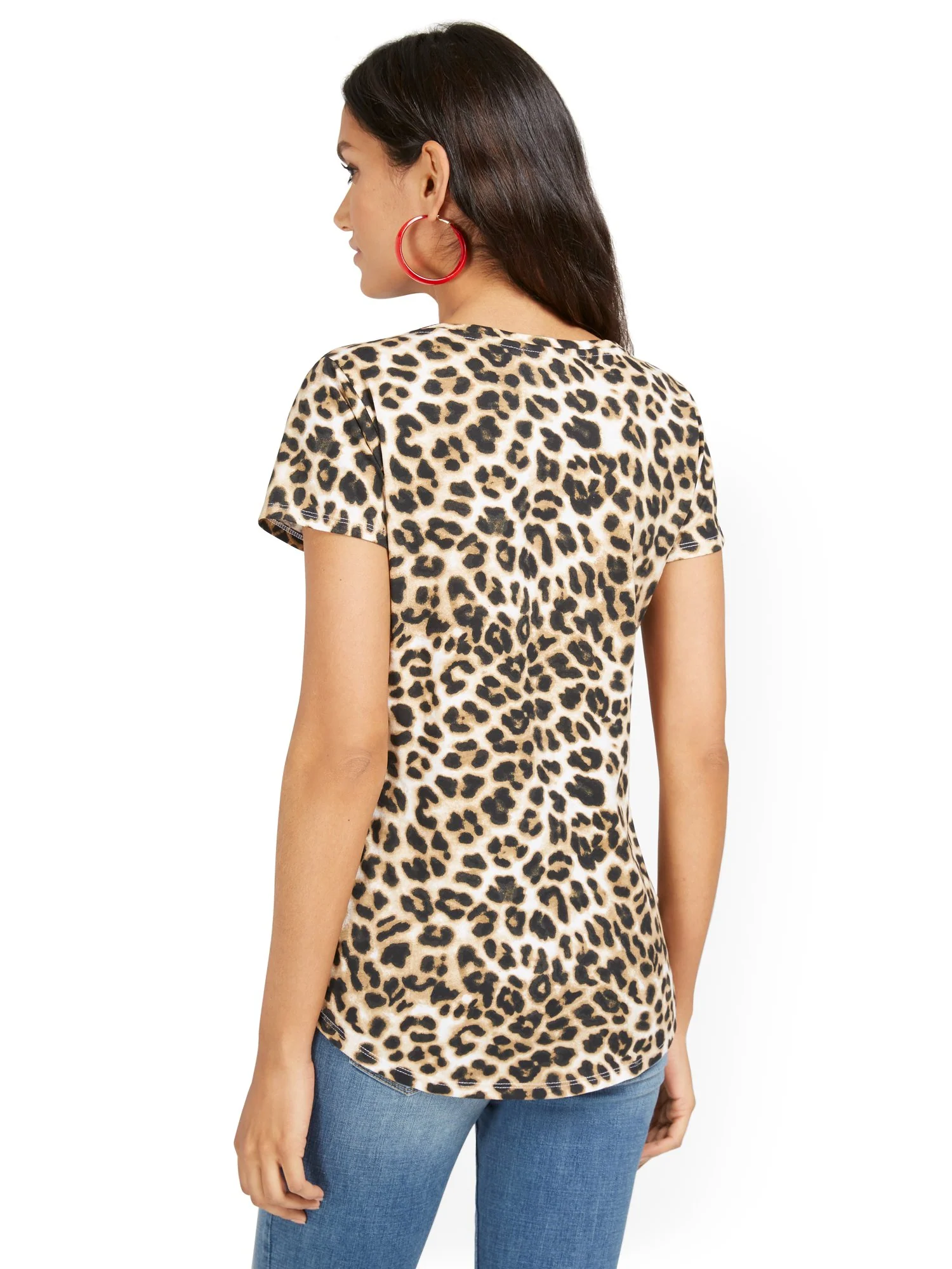 Leopard-Print V-Neck Perfect Tee - Image 3