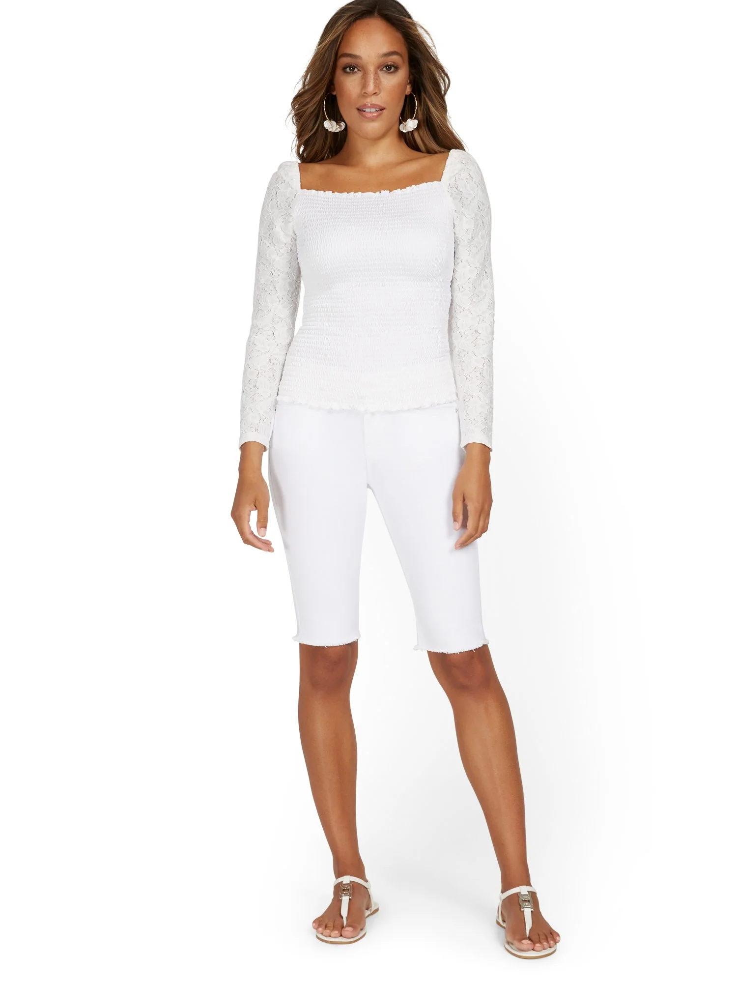 Lexi Mid-Rise 13-Inch Bermuda Short - White - Image 4