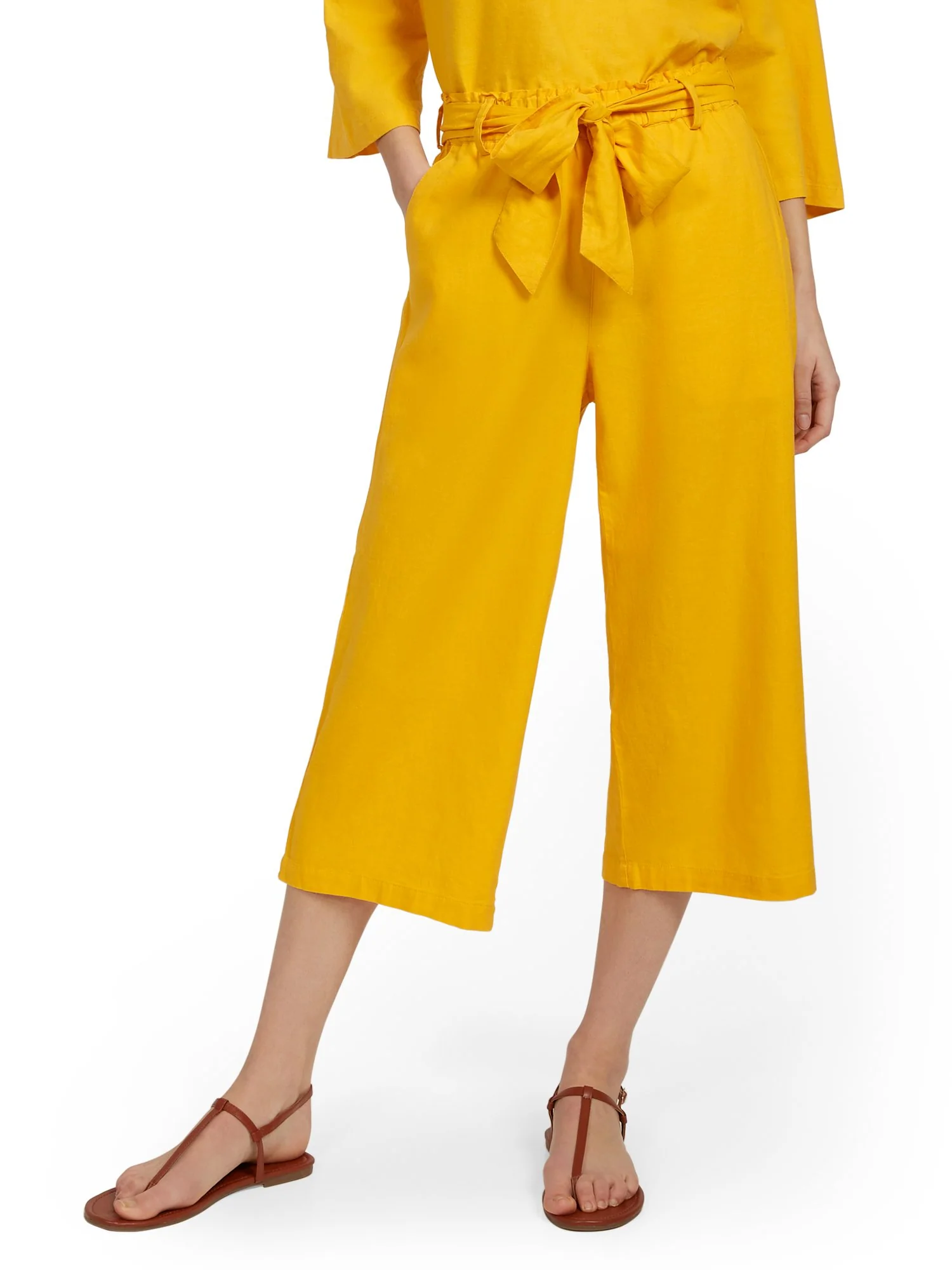 Linen-Blend High-Waisted Paperbag Wide-Leg Capri Pant - Image 6